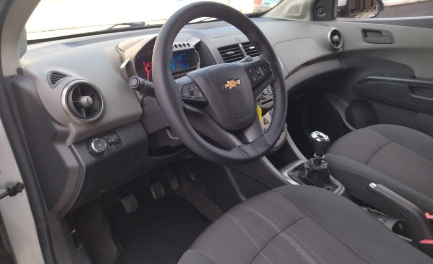 CHEVROLET AVEO 1.2 LT