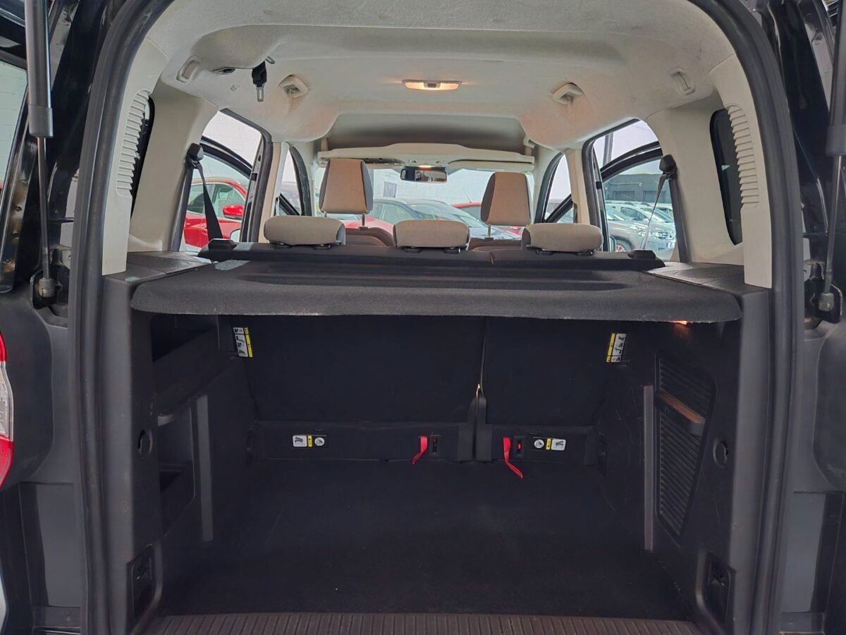 FORD TOURNEO COURIER 1.0 TITANIUM