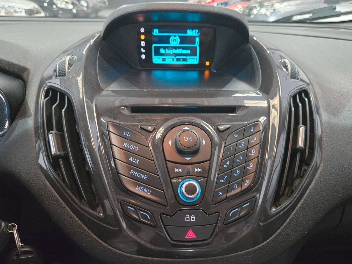 FORD TOURNEO COURIER 1.0 TITANIUM