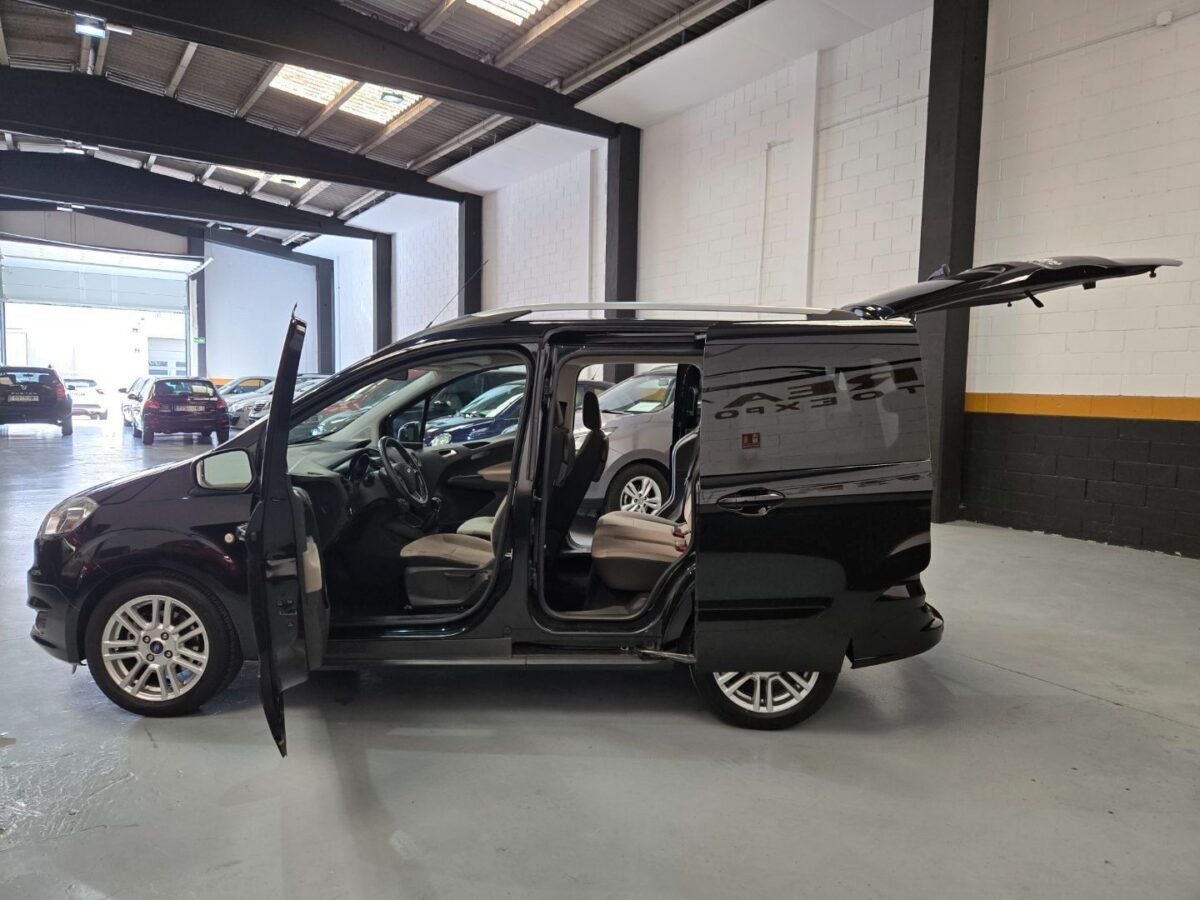FORD TOURNEO COURIER 1.0 TITANIUM