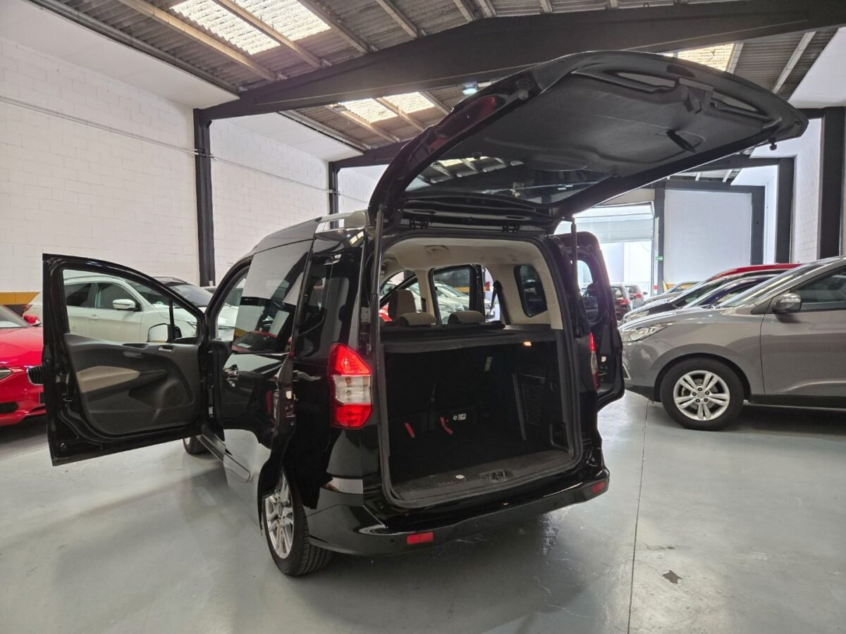 FORD TOURNEO COURIER 1.0 TITANIUM