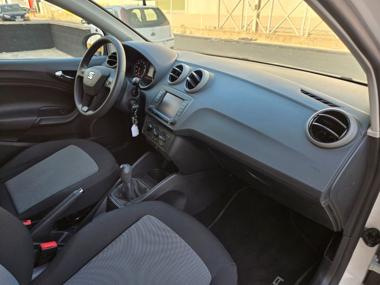 SEAT IBIZA 1.0 REFERENCE