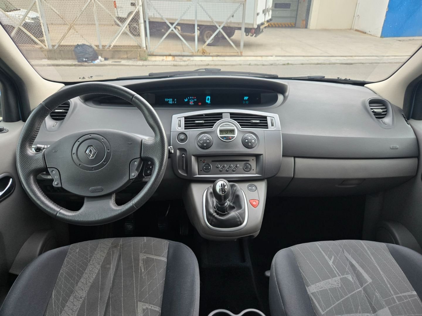 RENAULT SCENIC 1.5 DCI DYNAMIQUE