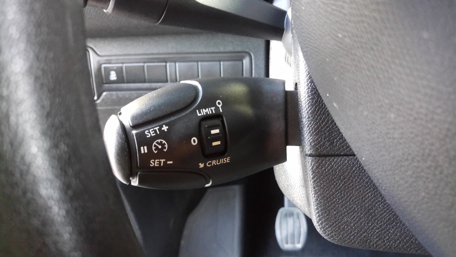 PEUGEOT 308 1.6 HDI ACCESS