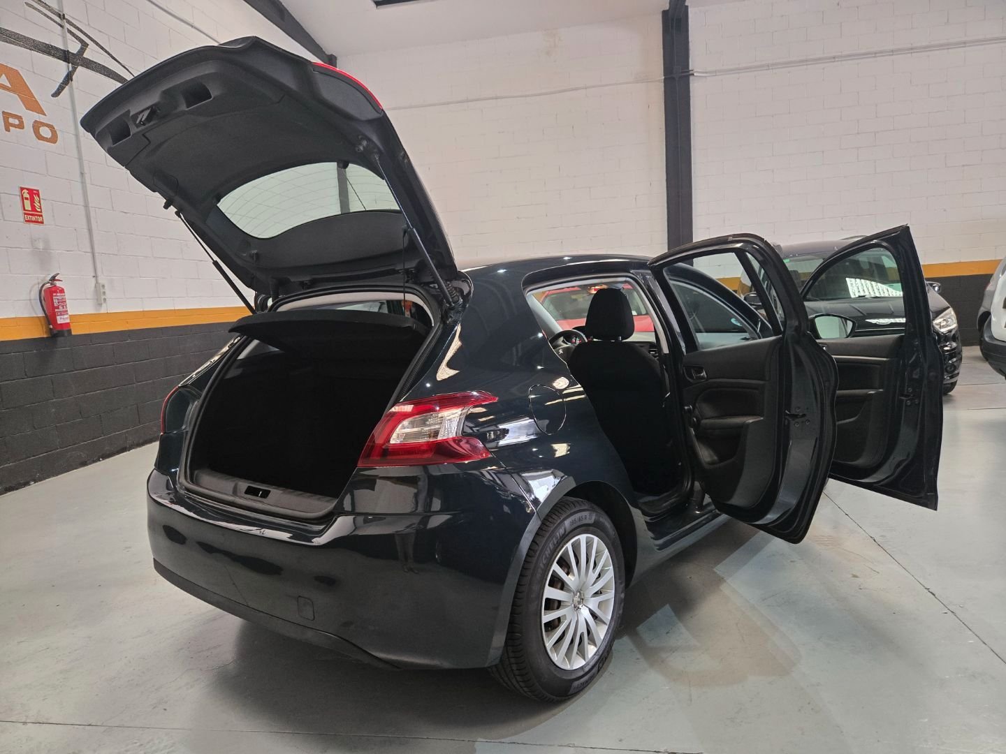 PEUGEOT 308 1.6 HDI ACCESS