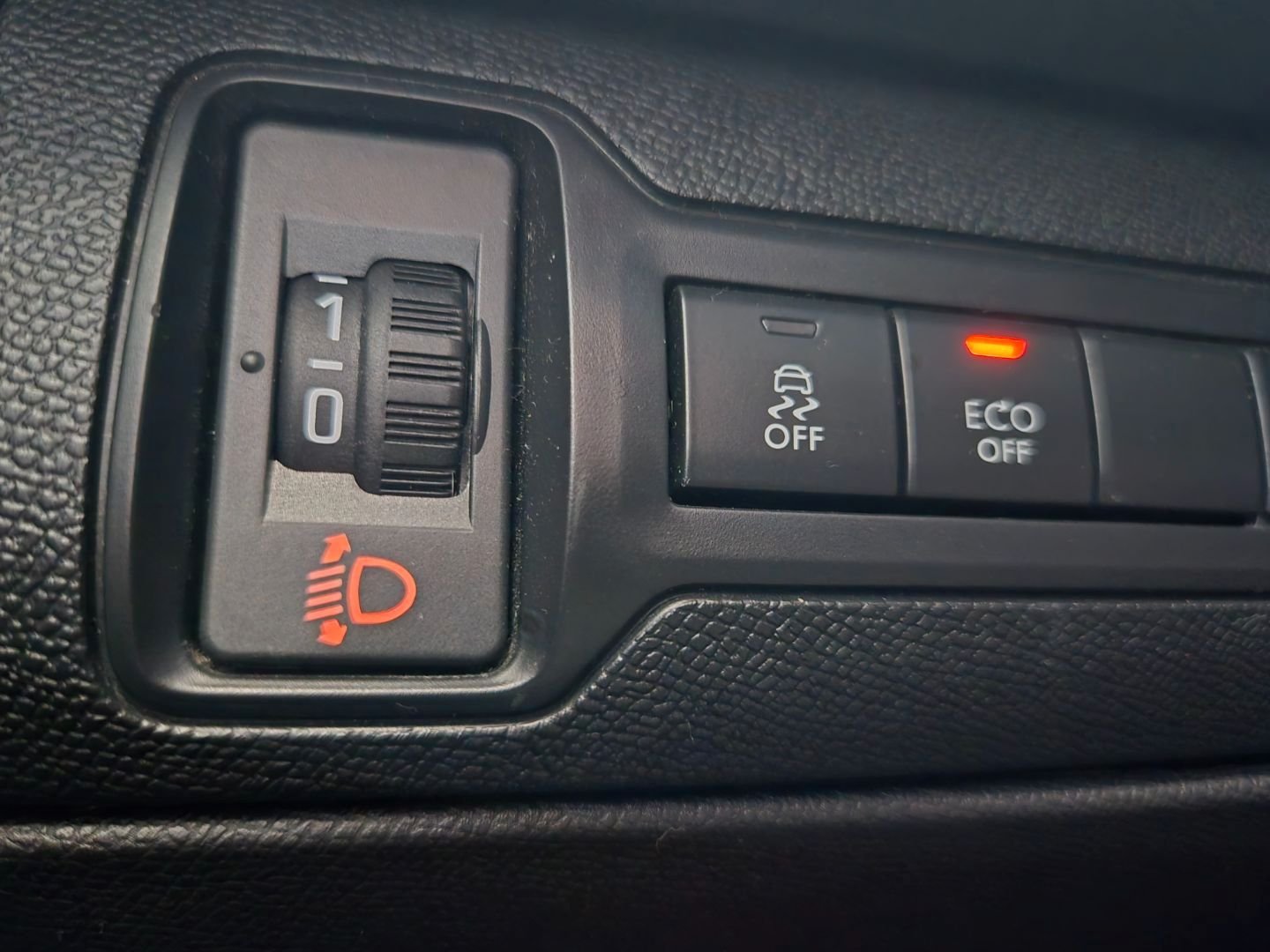 PEUGEOT 308 1.6 HDI ACCESS