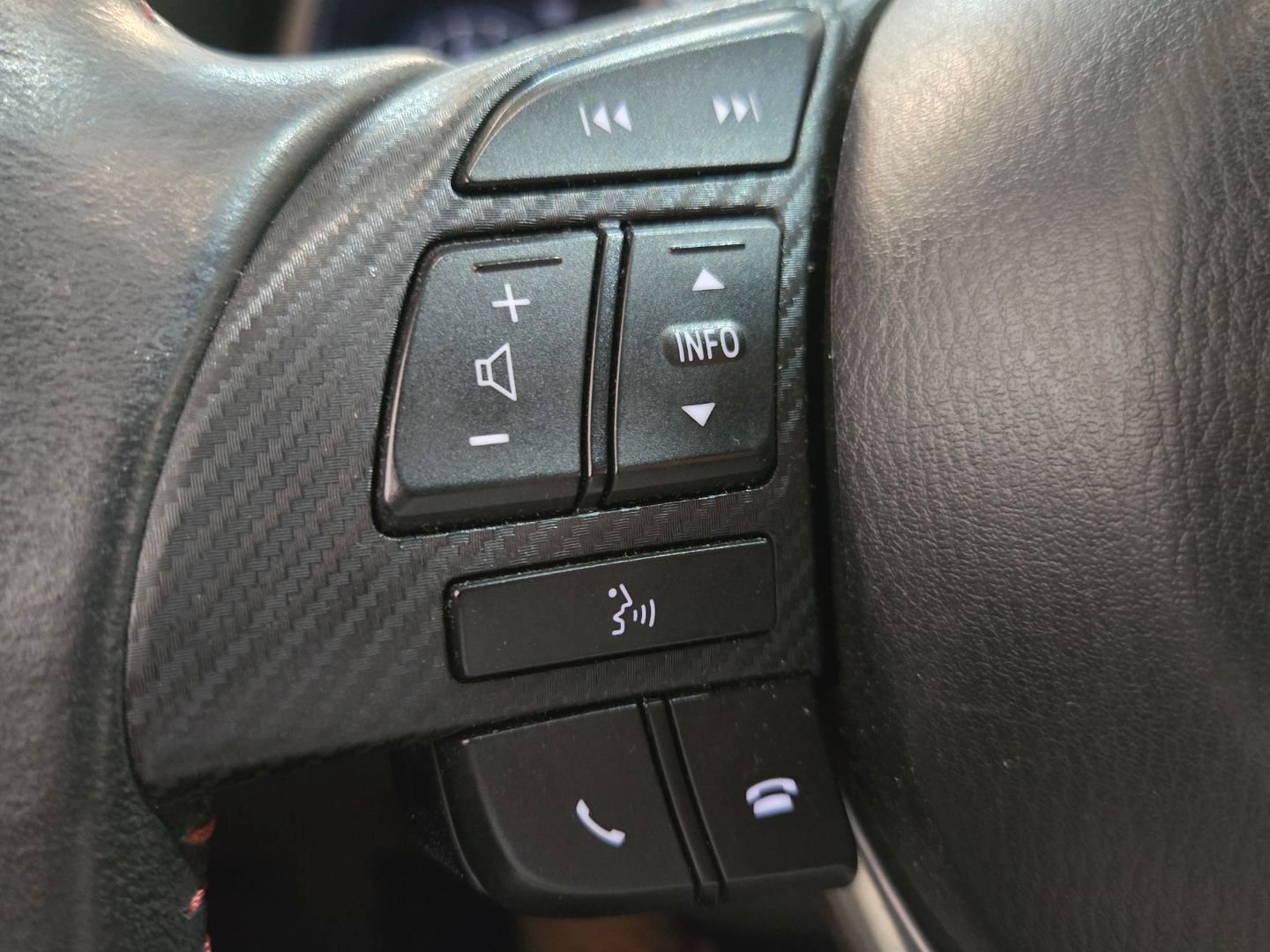 MAZDA MAZDA 3 2.2D LUXURY