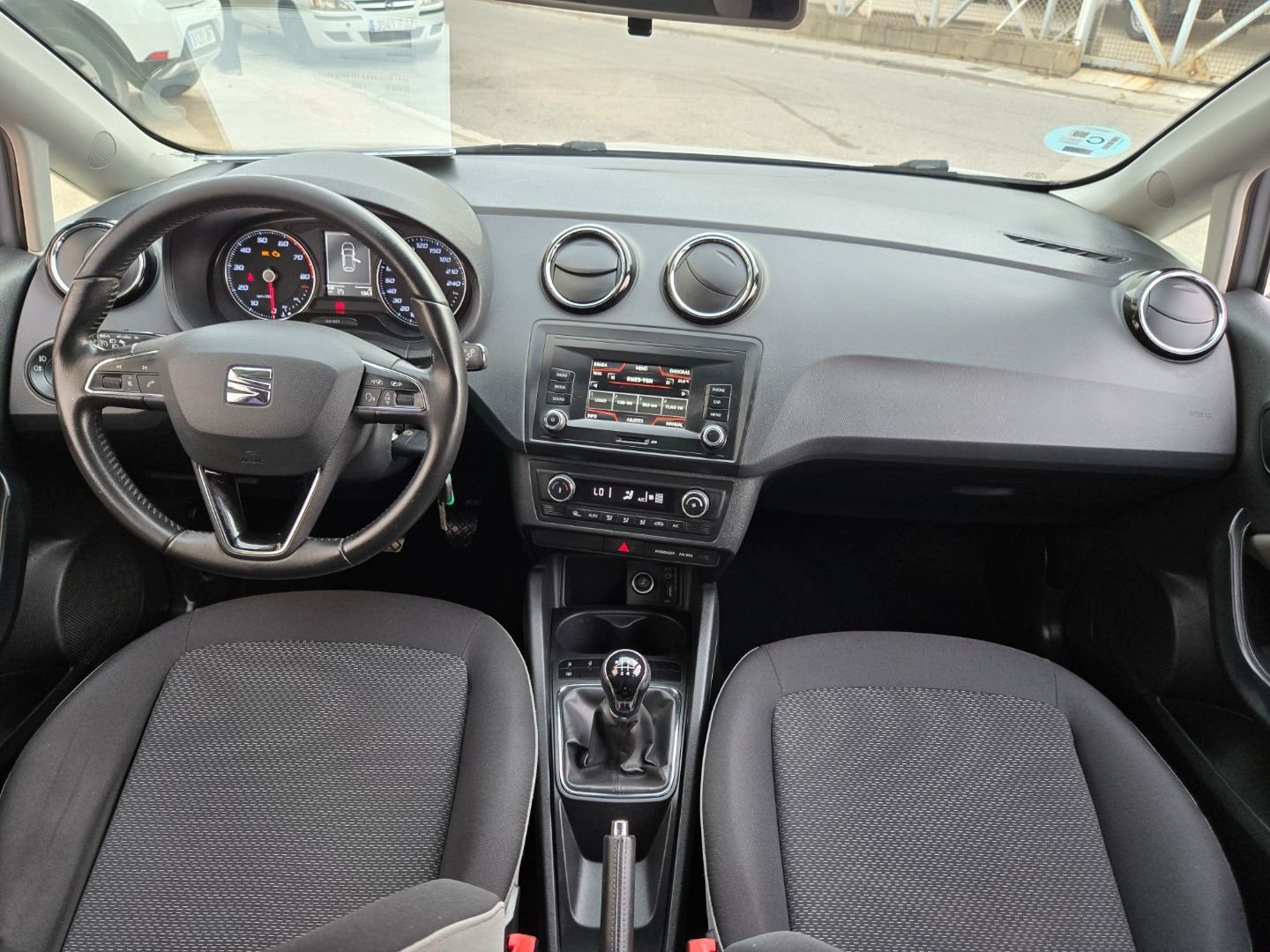 SEAT 1.2 STYLE