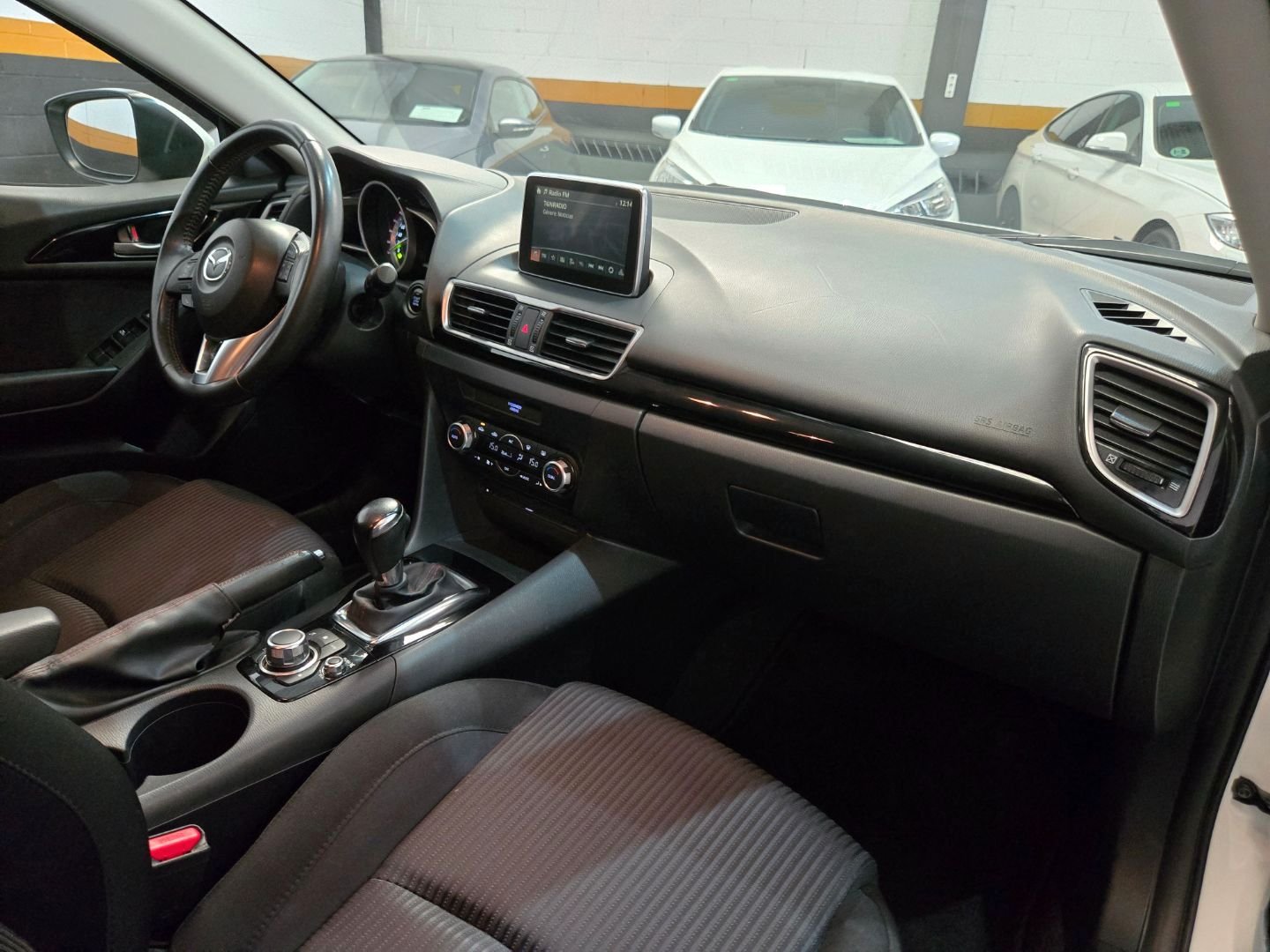 MAZDA MAZDA 3 2.2D LUXURY