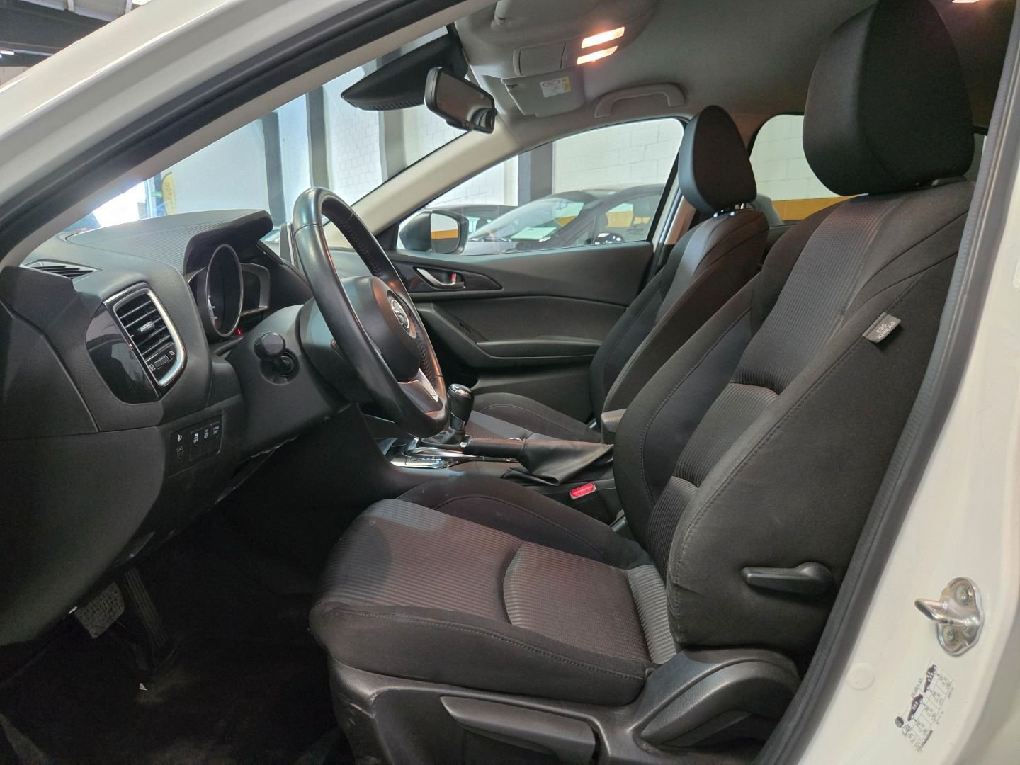 MAZDA MAZDA 3 2.2D LUXURY