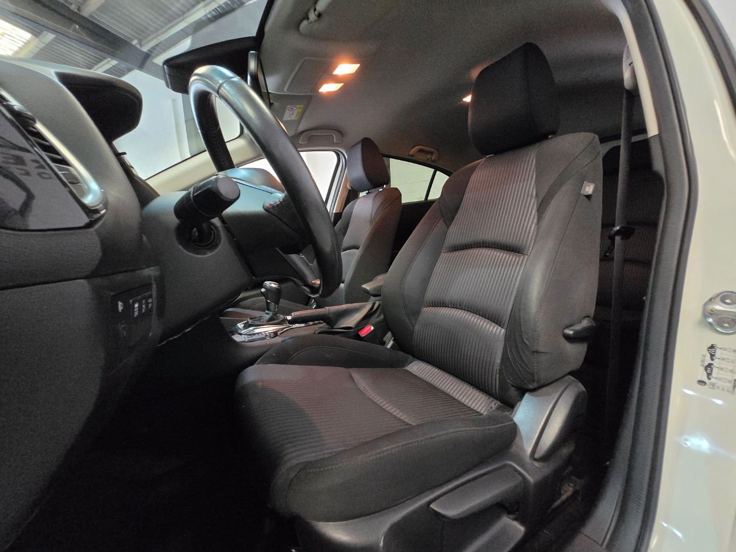 MAZDA MAZDA 3 2.2D LUXURY