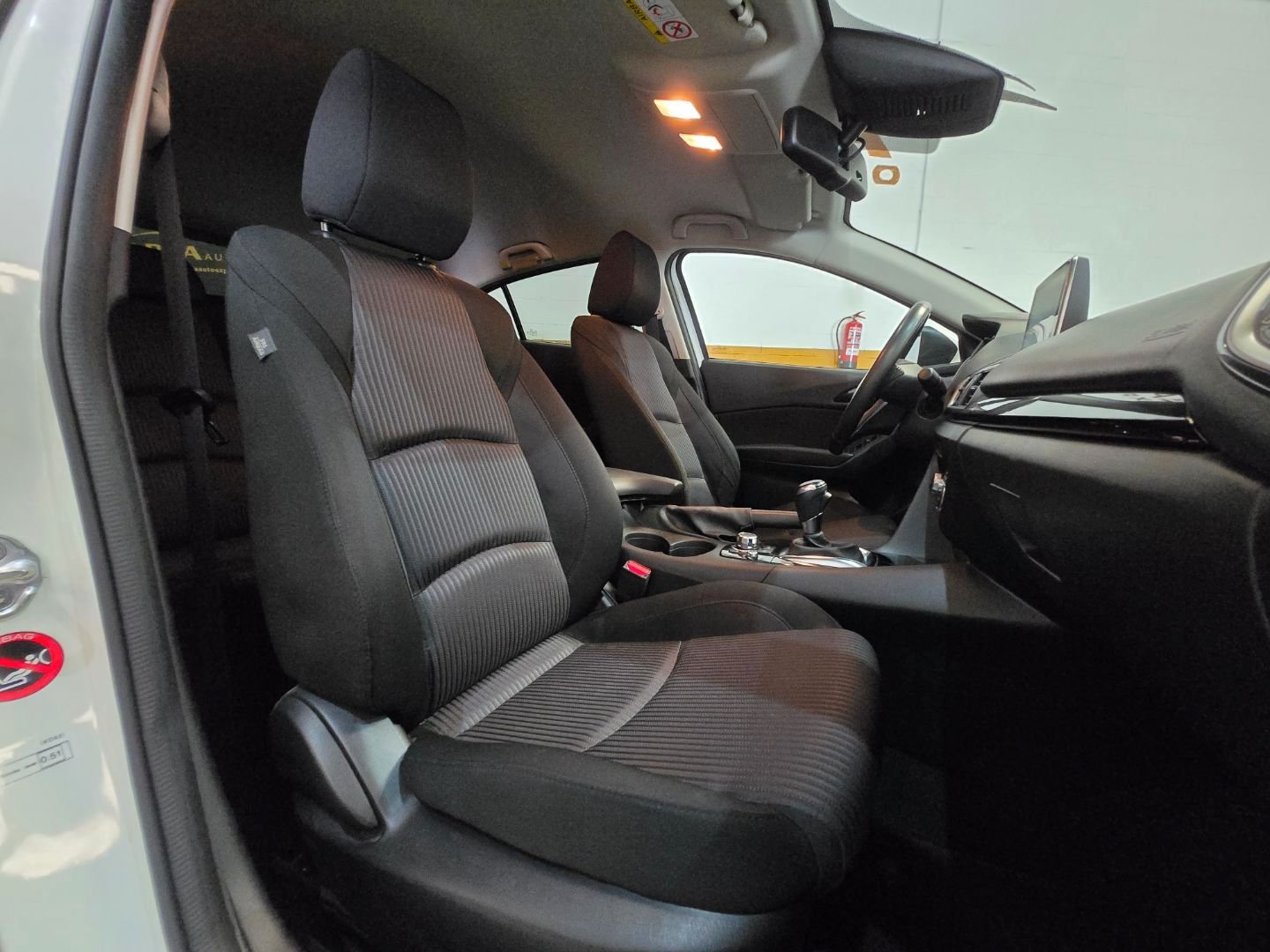 MAZDA MAZDA 3 2.2D LUXURY