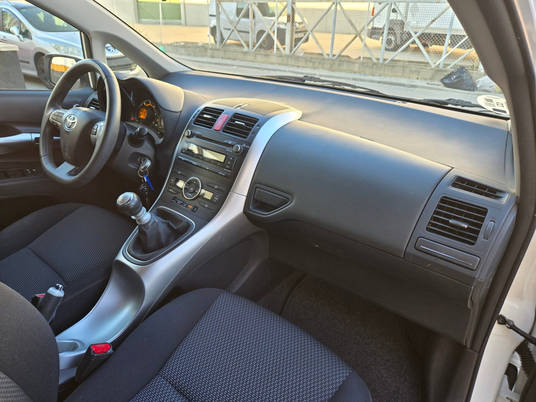 TOYOTA AURIS 1.4 D4d ACTIVE
