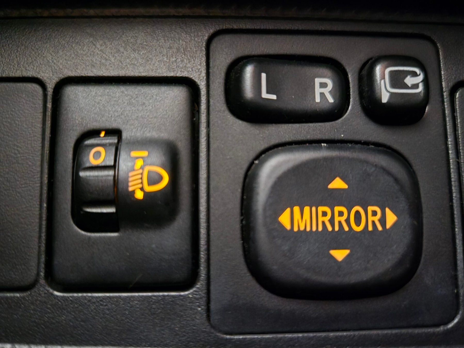TOYOTA AURIS 1.4 D4d ACTIVE