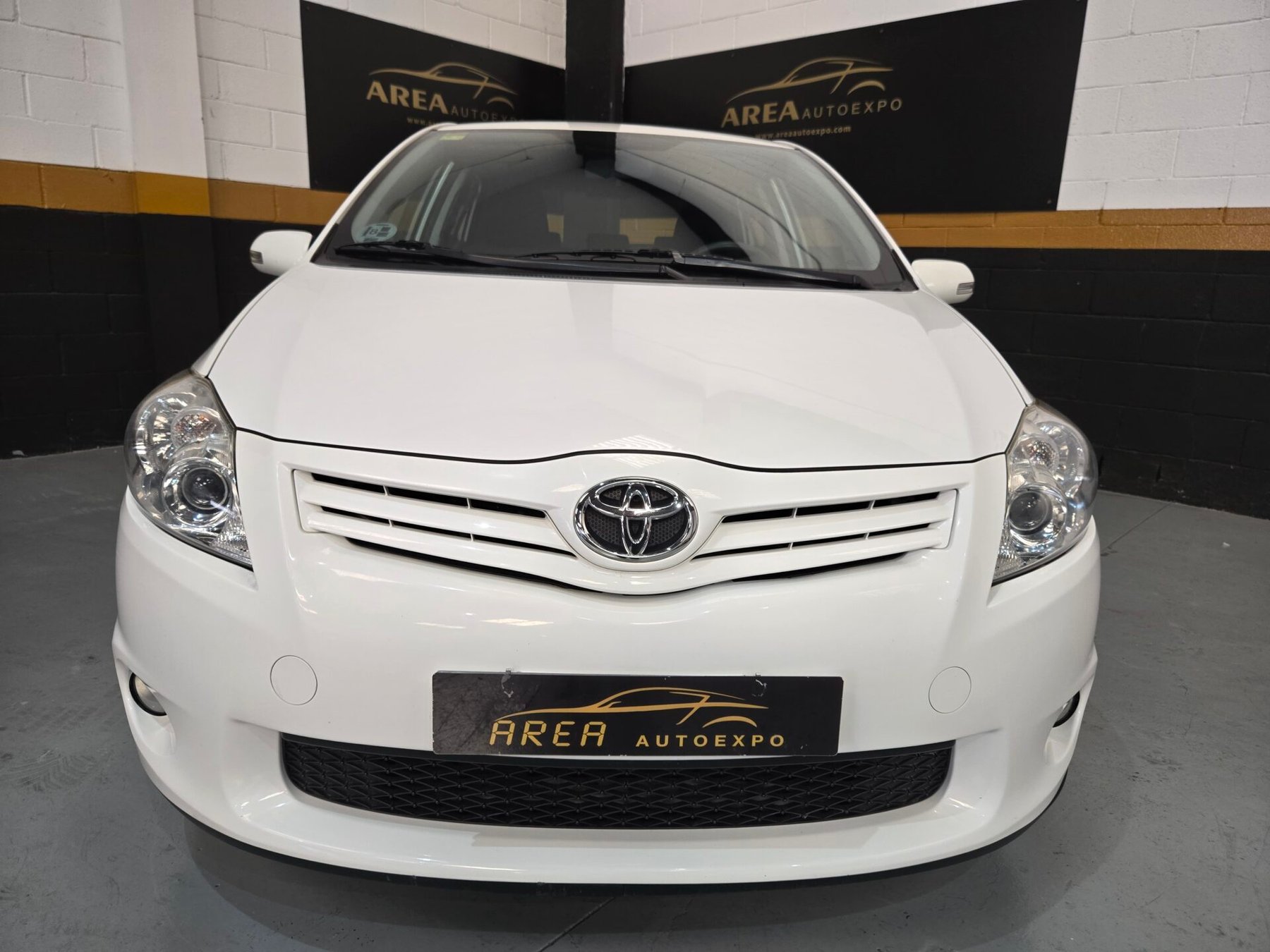 TOYOTA AURIS 1.4 D4d ACTIVE