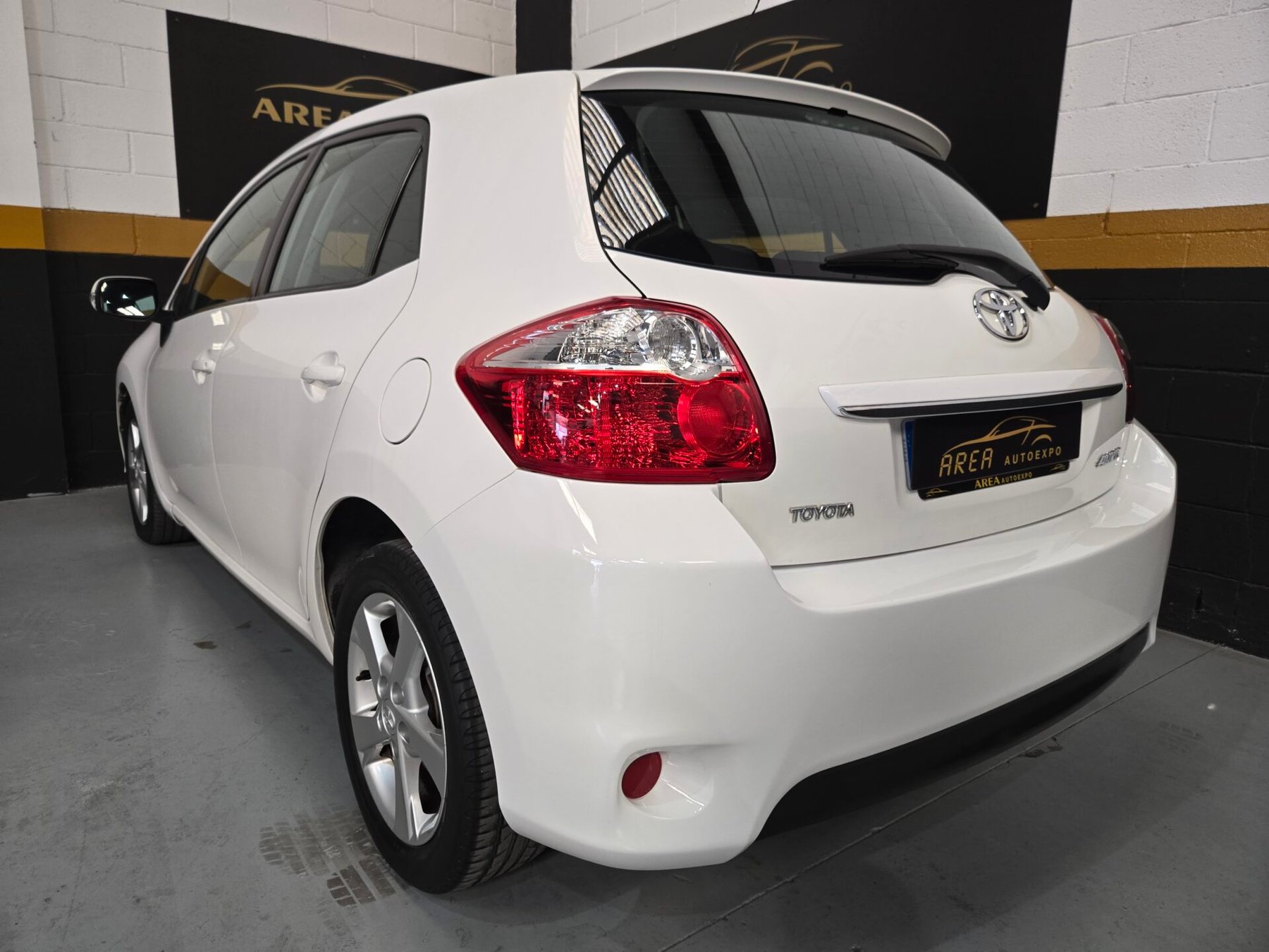 TOYOTA AURIS 1.4 D4d ACTIVE