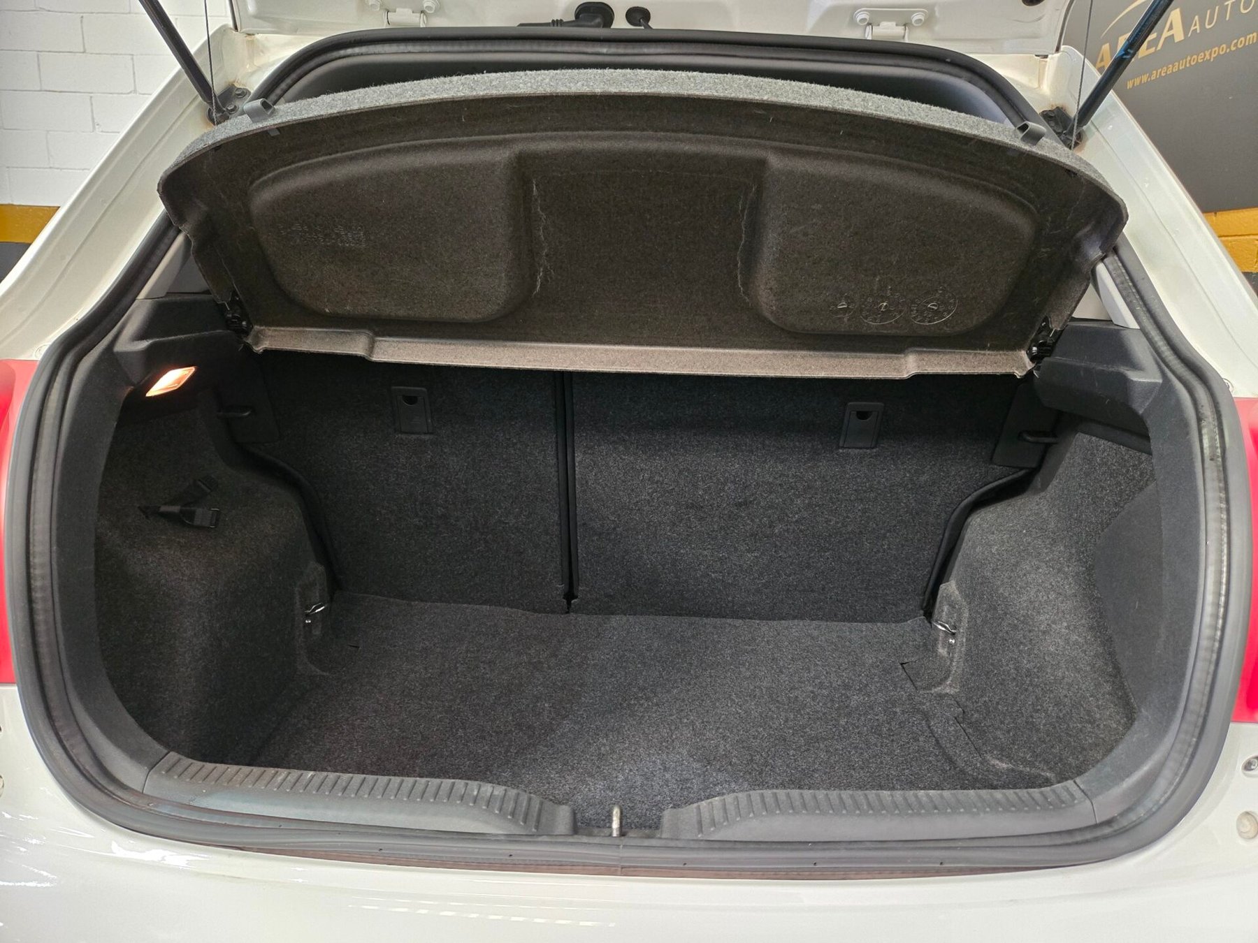 TOYOTA AURIS 1.4 D4d ACTIVE