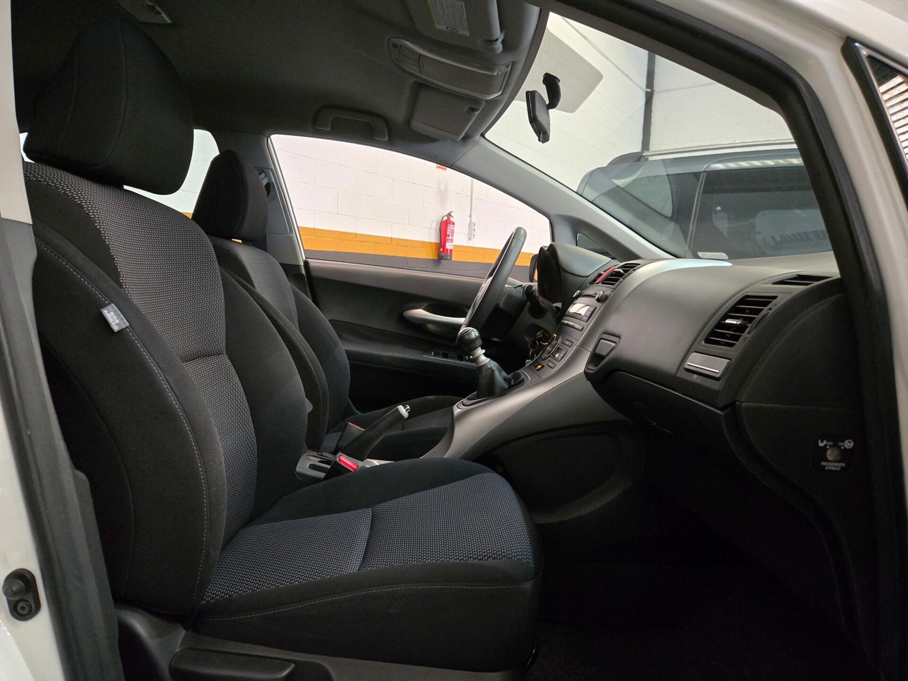 TOYOTA AURIS 1.4 D4d ACTIVE