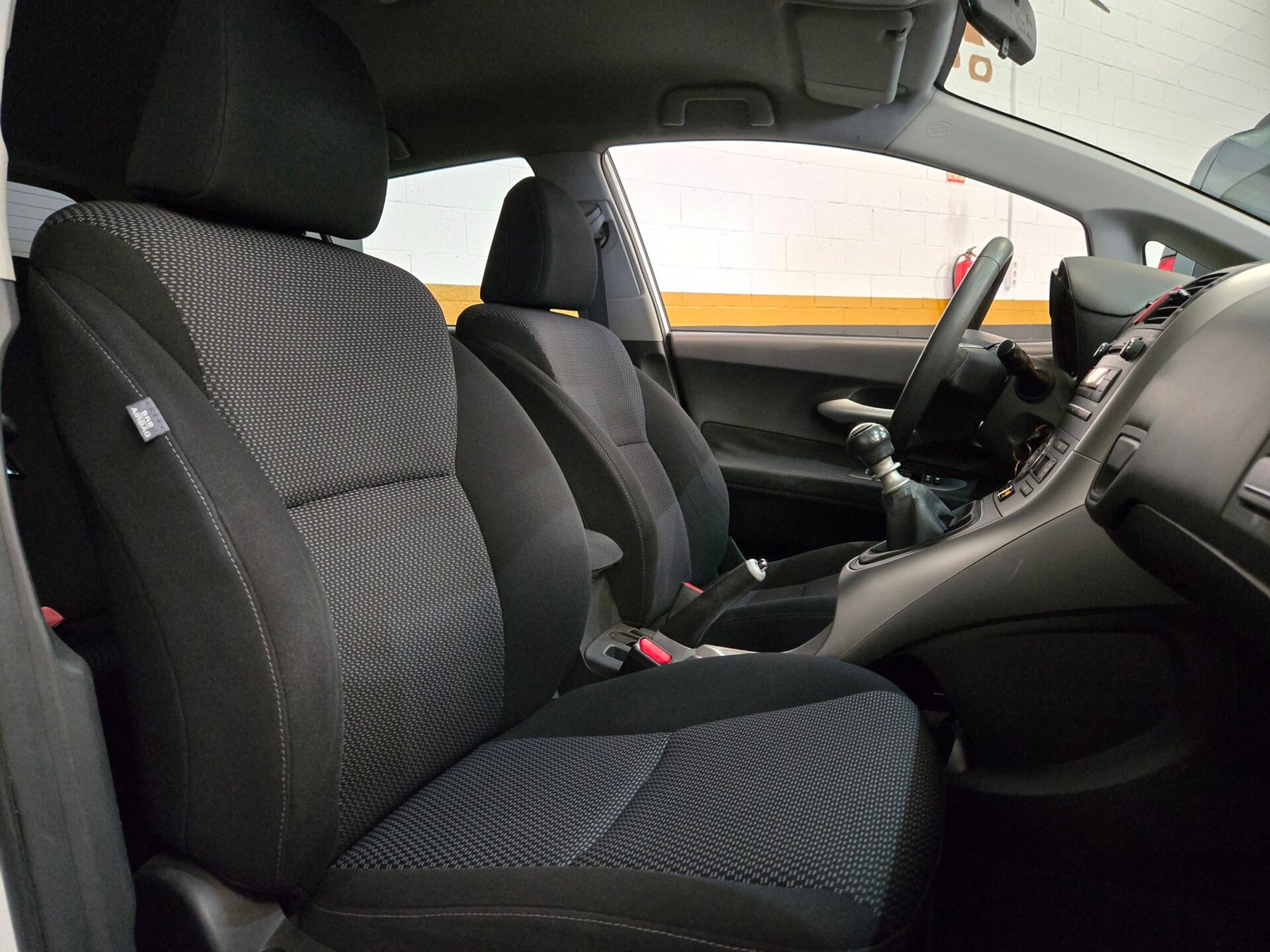 TOYOTA AURIS 1.4 D4d ACTIVE
