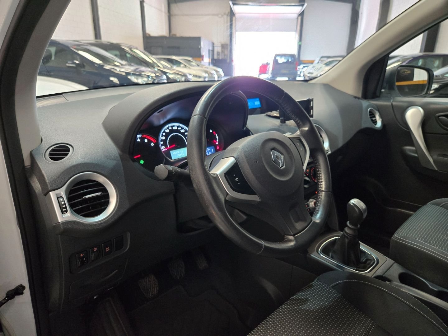 RENAULT KOLEOS 2.0 DCI EXPRESSION