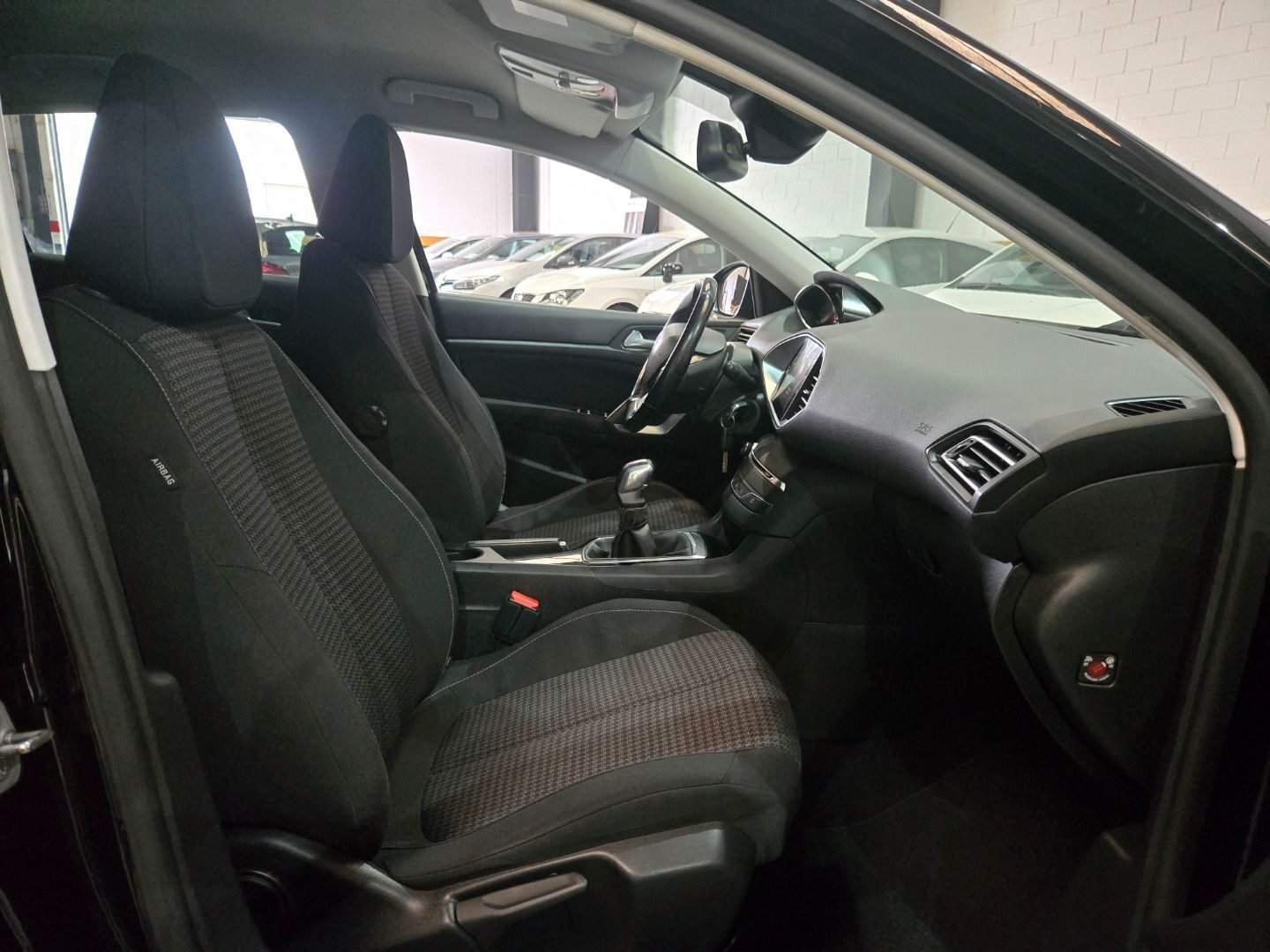 PEUGEOT 308 1.6 BlueHdi Style