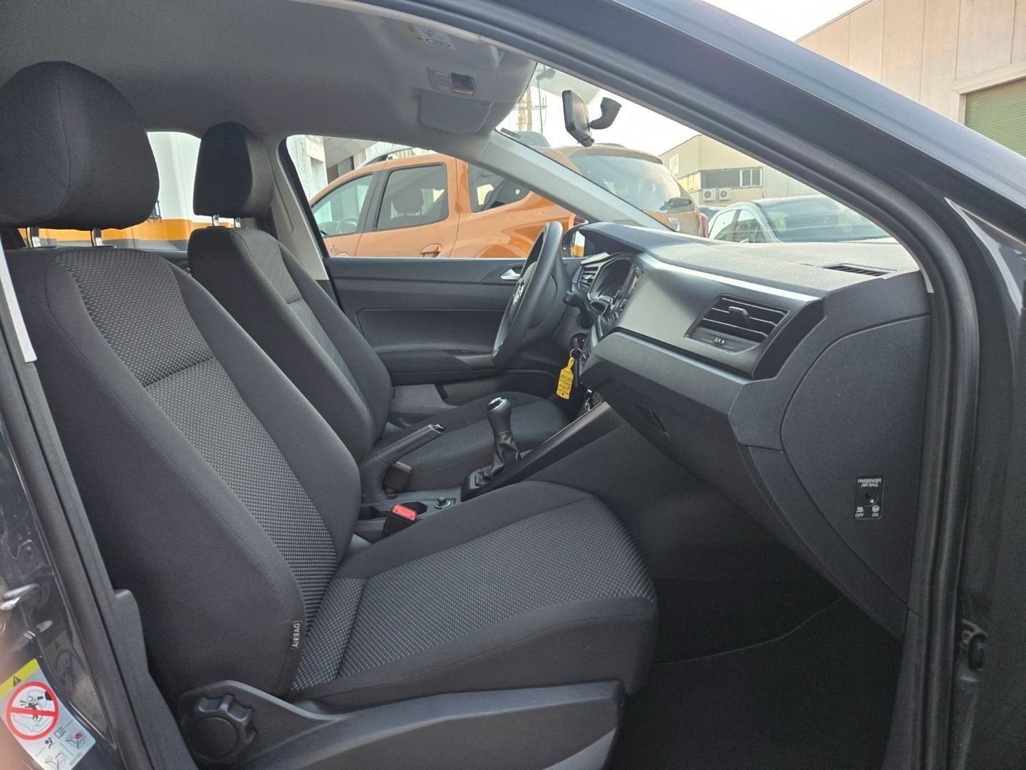 VOLKSWAGEN POLO 1.0 ADVANCE