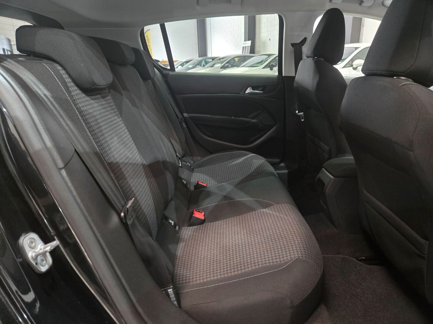 PEUGEOT 308 1.6 BlueHdi Style