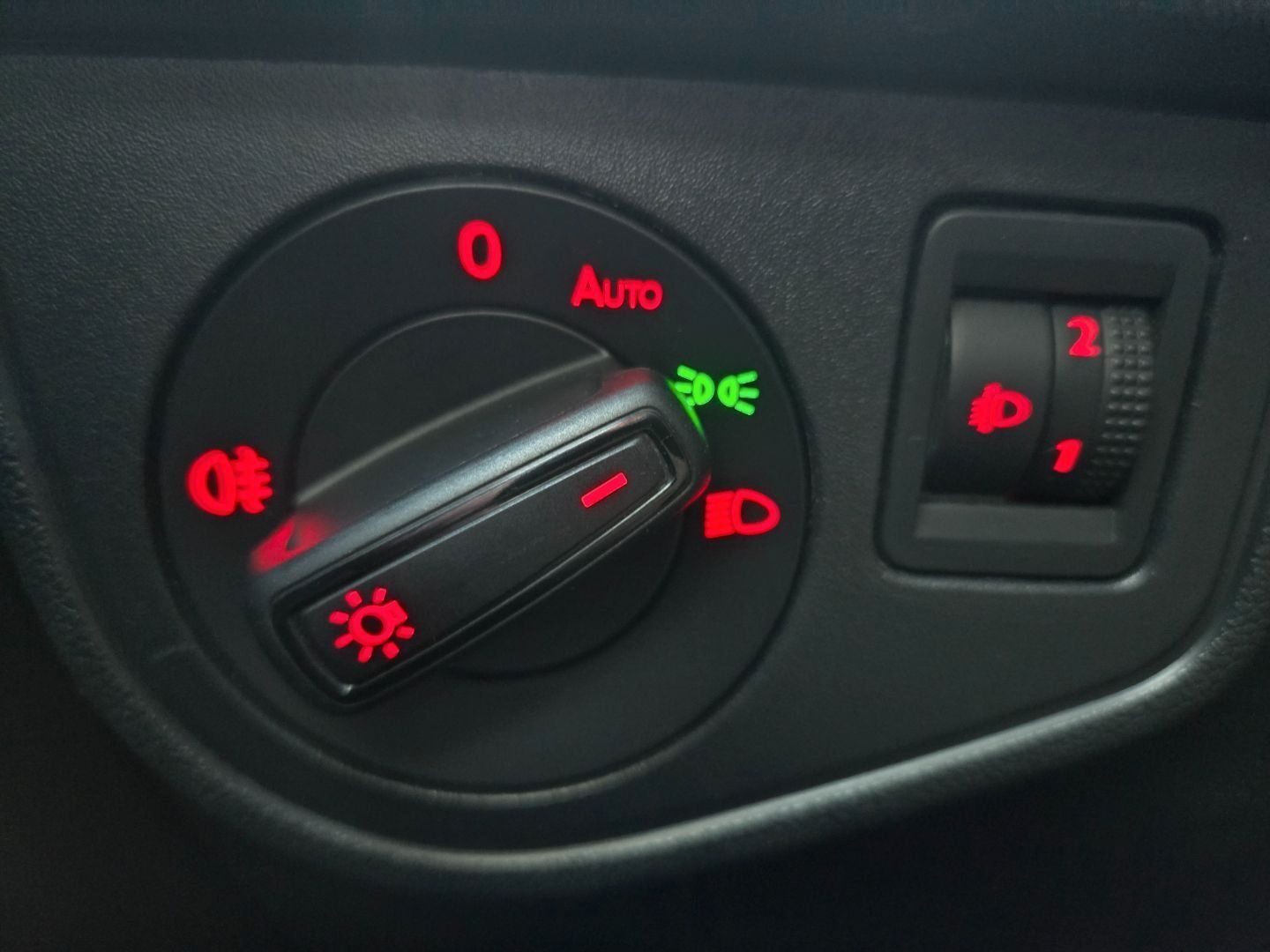 VOLKSWAGEN POLO 1.0 ADVANCE