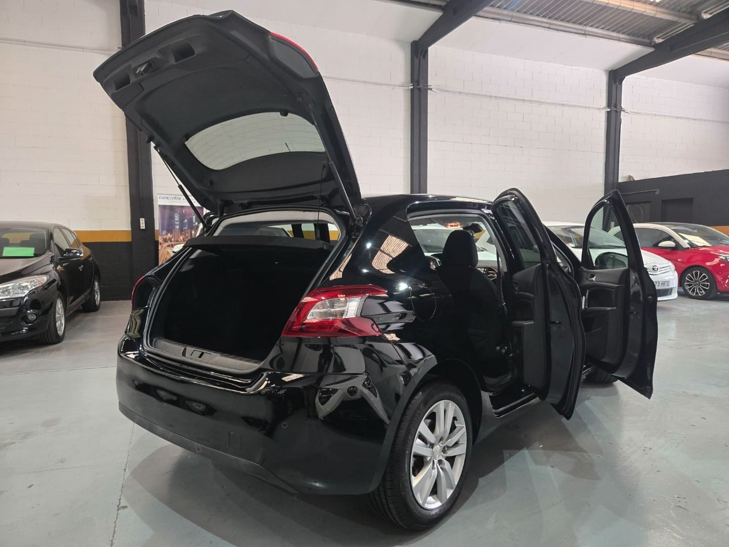 PEUGEOT 308 1.6 BlueHdi Style