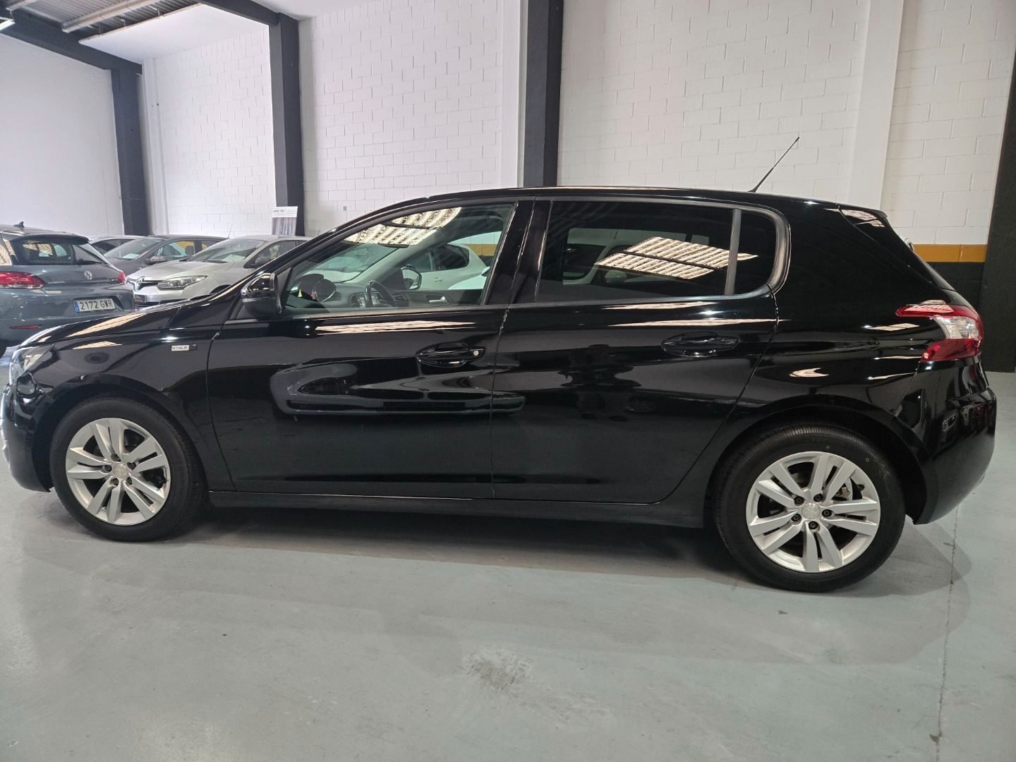 PEUGEOT 308 1.6 BlueHdi Style