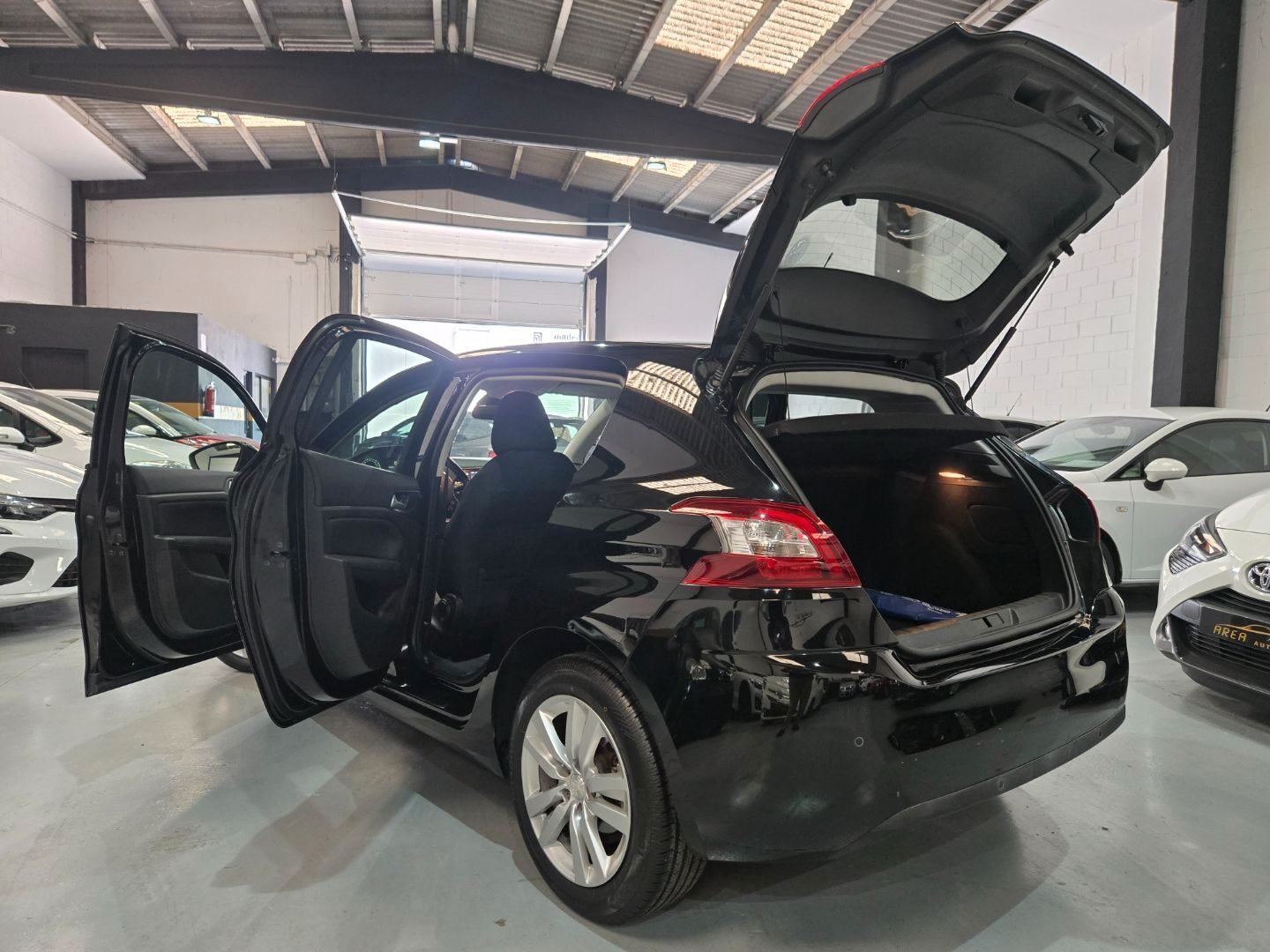 PEUGEOT 308 1.6 BlueHdi Style