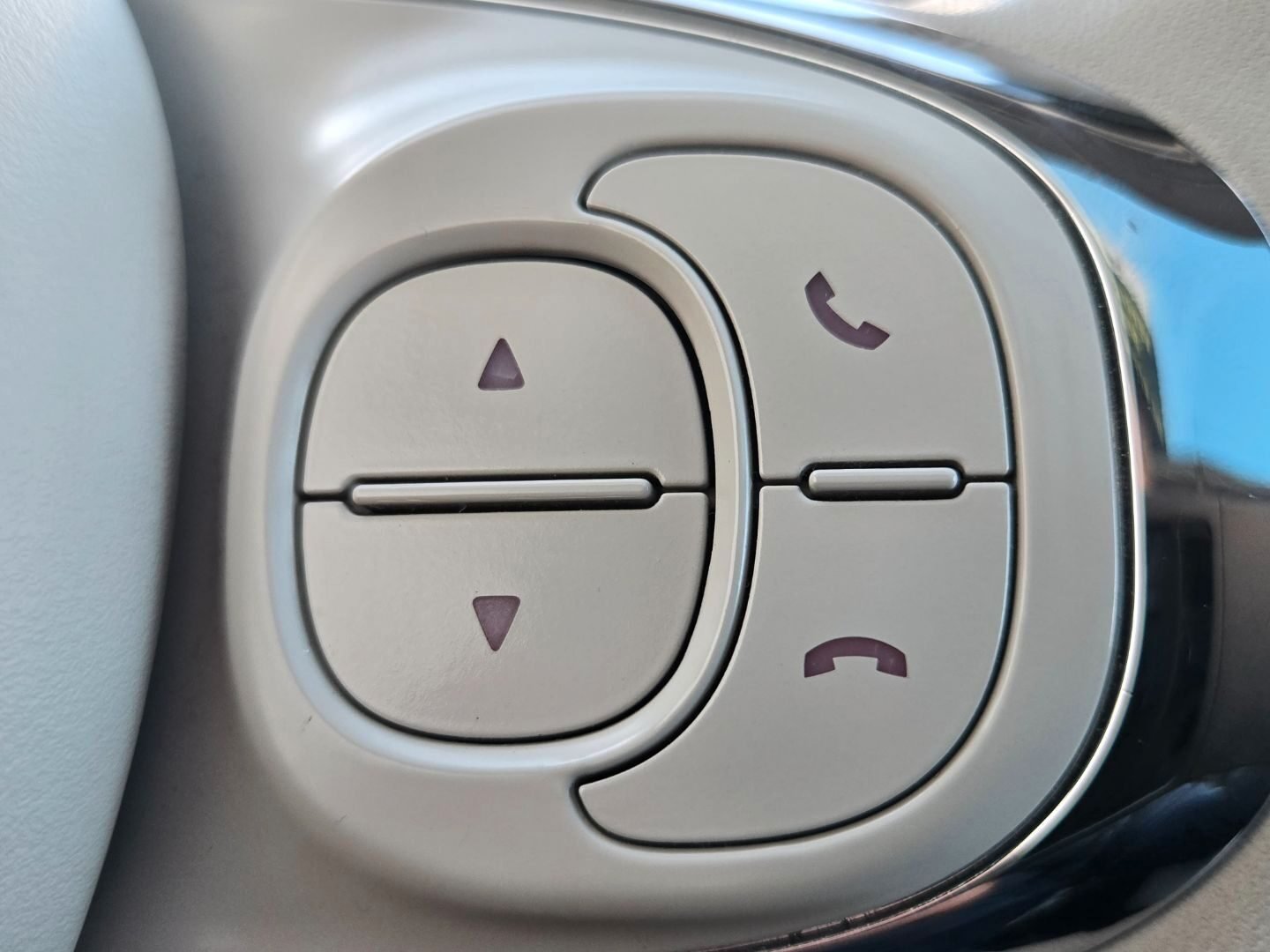 FIAT 500 1.0 DOLCEVITA HYBRID