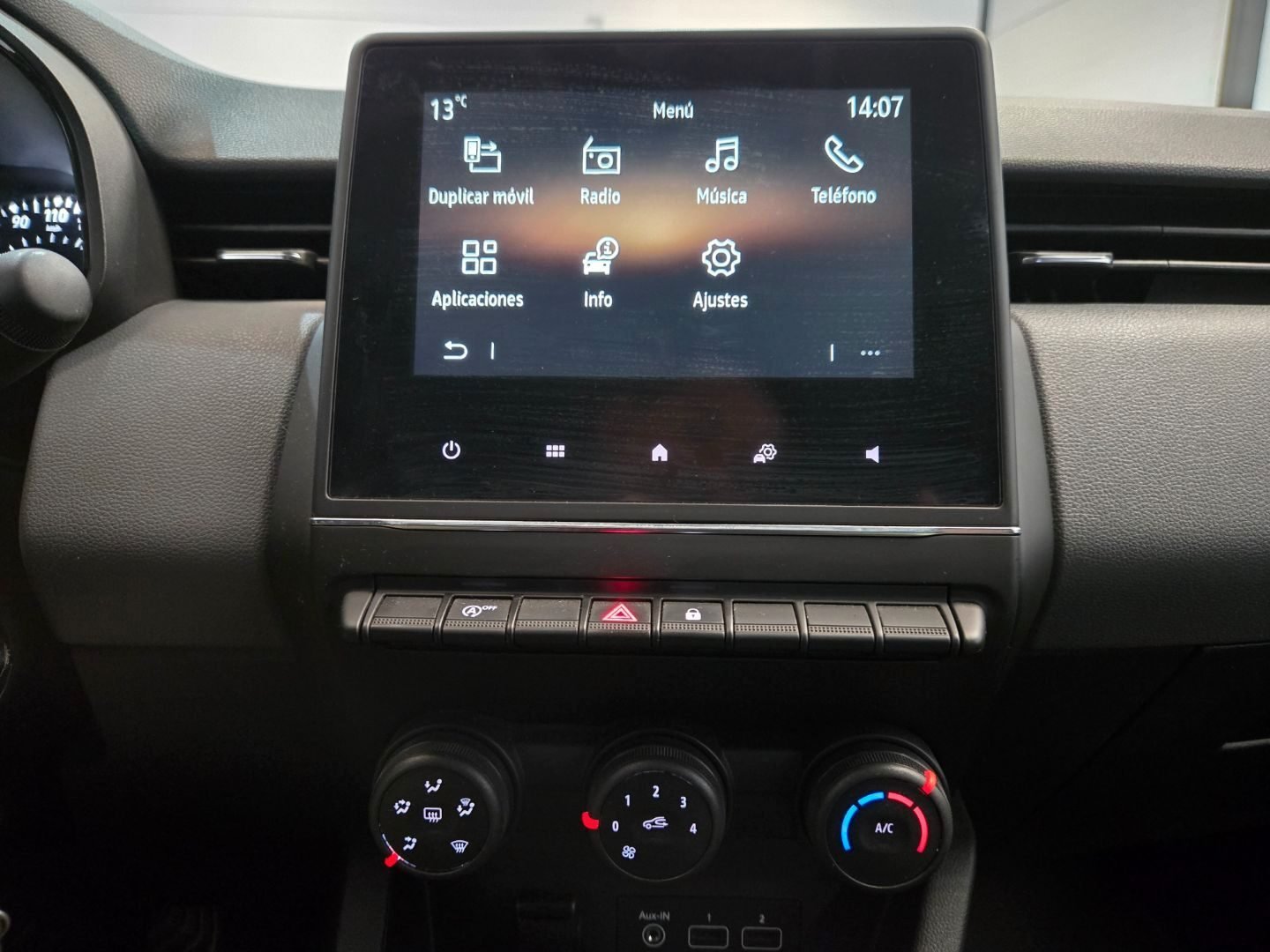 RENAULT CLIO 1.0 LIFE SCE