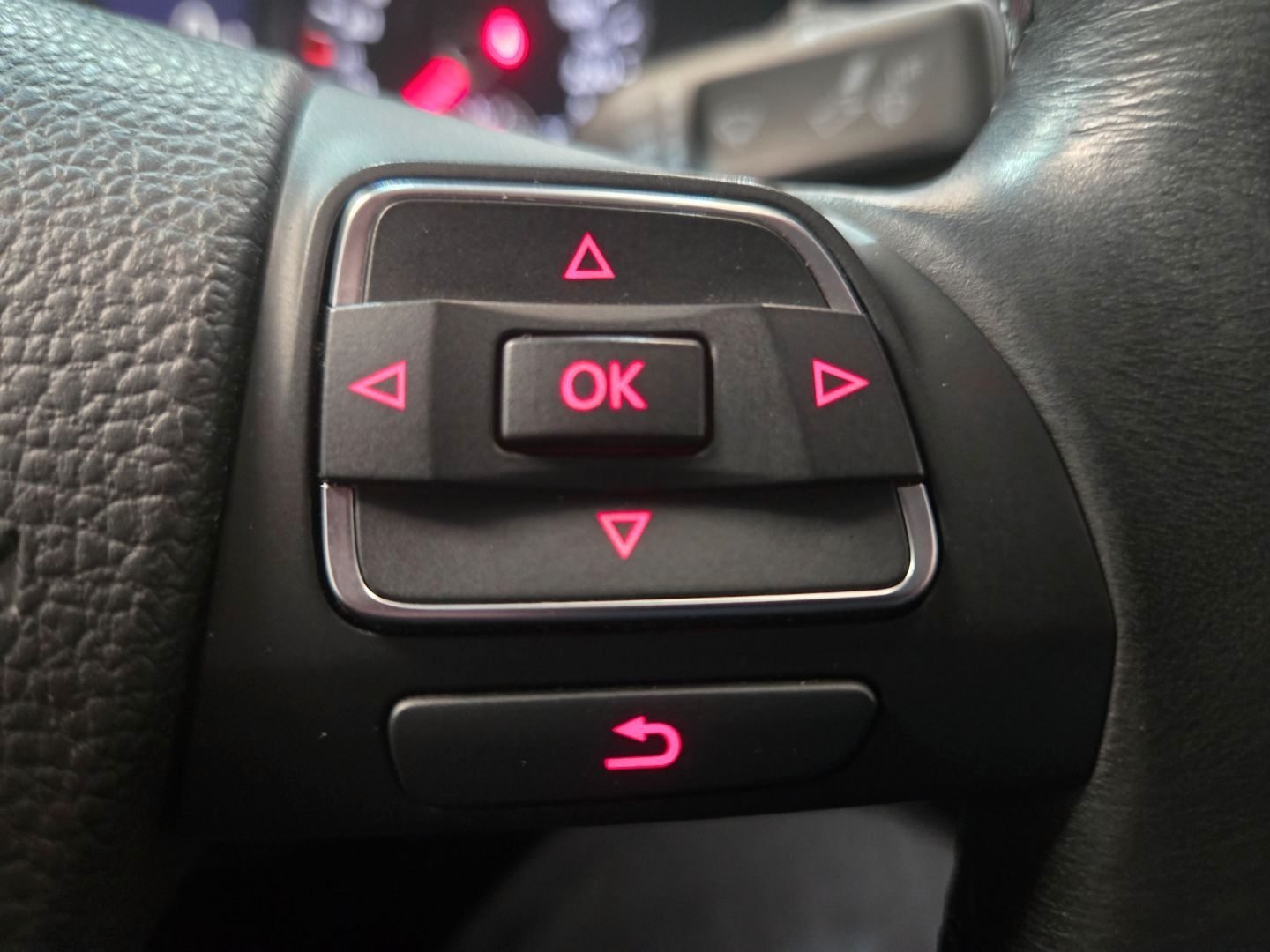 VOLKSWAGEN 2.0 TDI EDITION PLUS