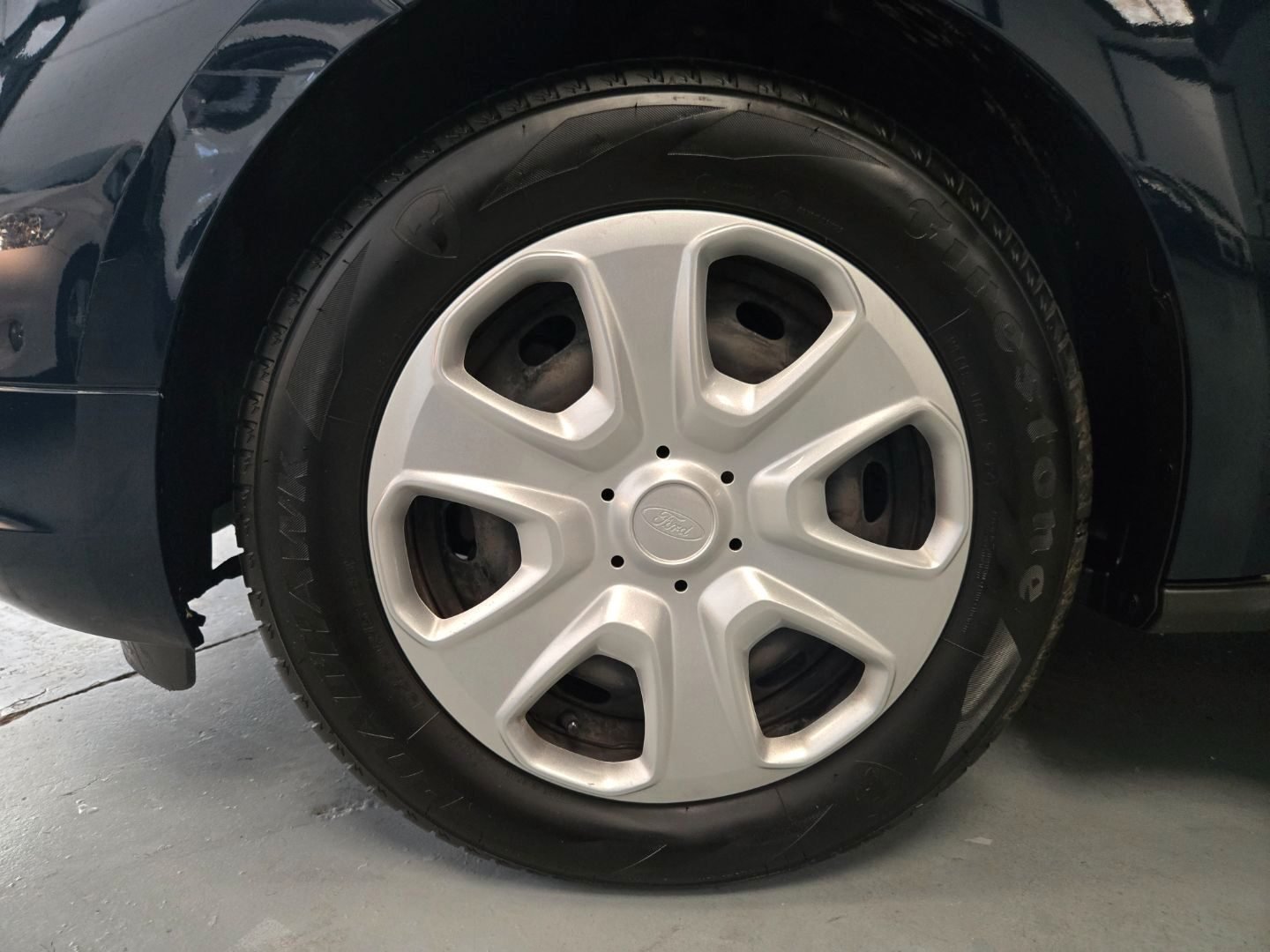 FORD TOURNEO COURIER 1.0 ECOBOOST AMBIENTE