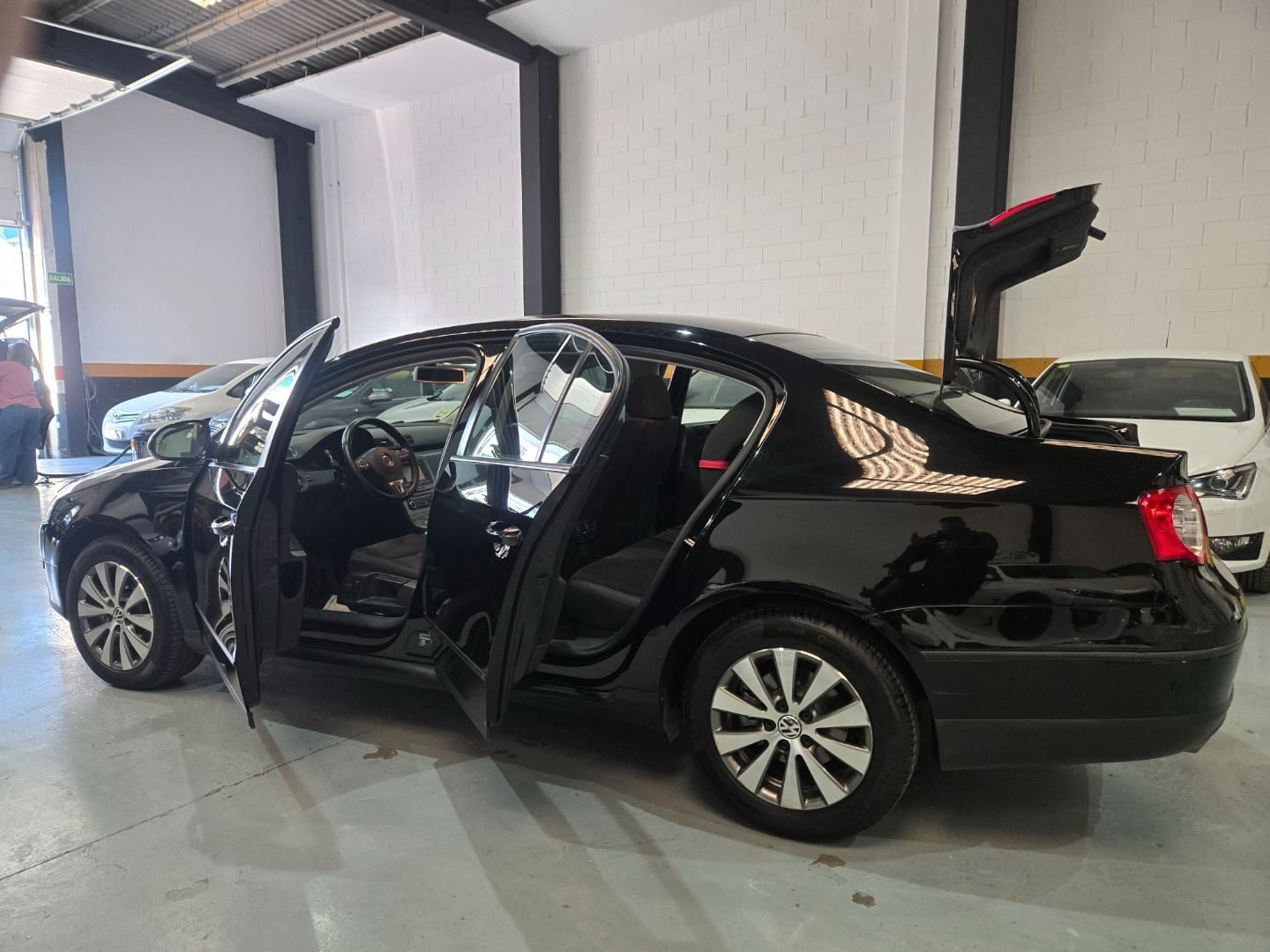 VOLKSWAGEN 2.0 TDI EDITION PLUS