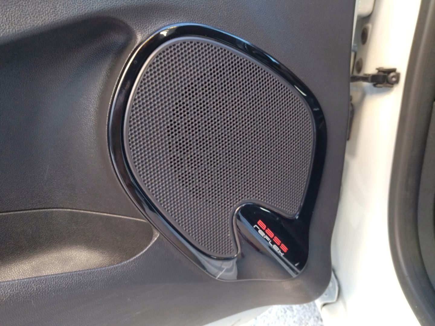 RENAULT CLIO 0.9 TCE LIMITED ENERGY