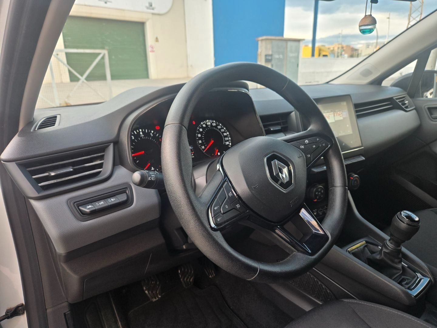 RENAULT CLIO 1.0 LIFE SCE