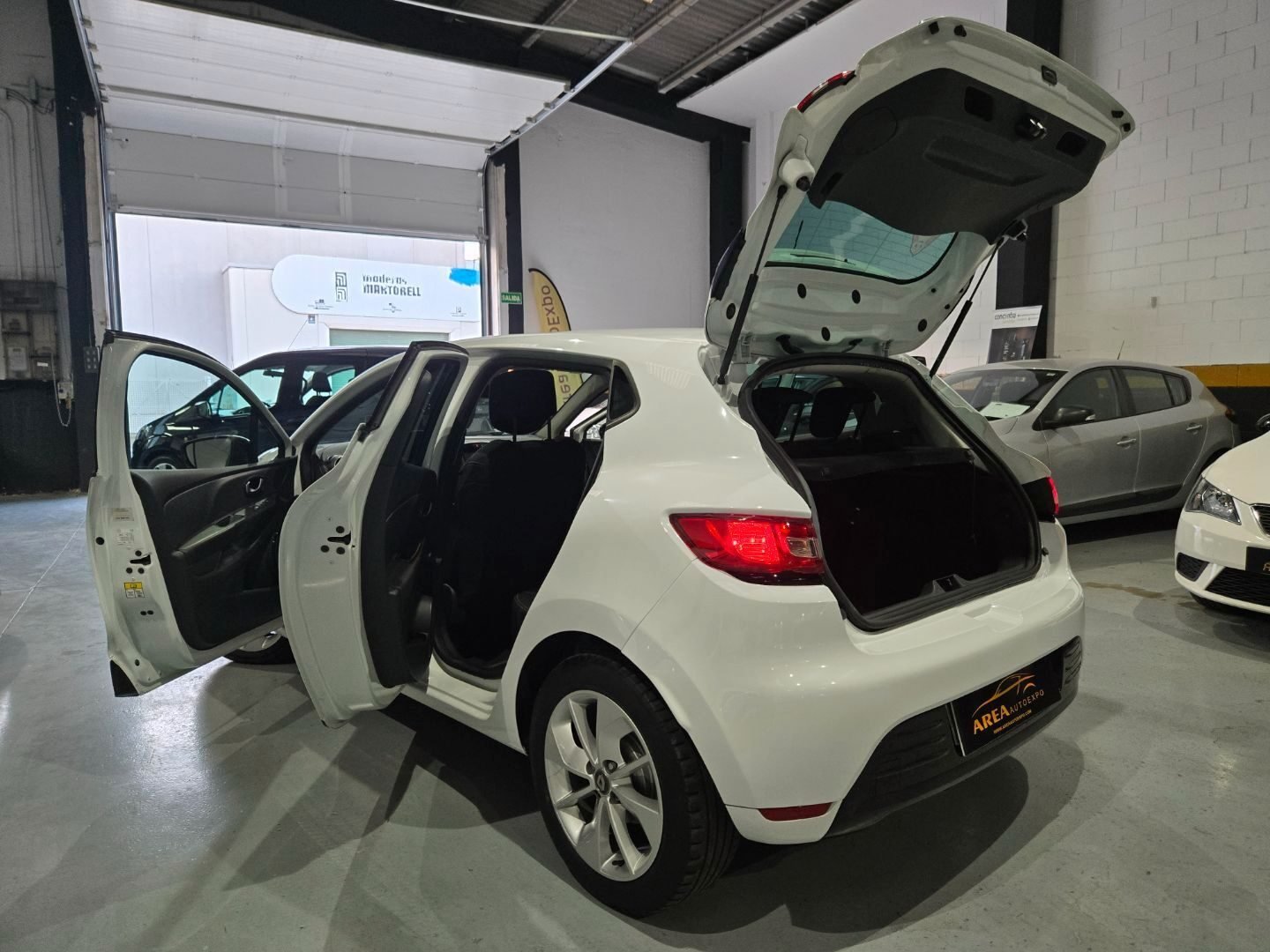 RENAULT CLIO 0.9 TCE LIMITED ENERGY