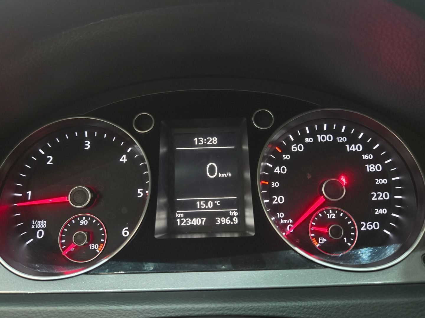 VOLKSWAGEN 2.0 TDI EDITION PLUS