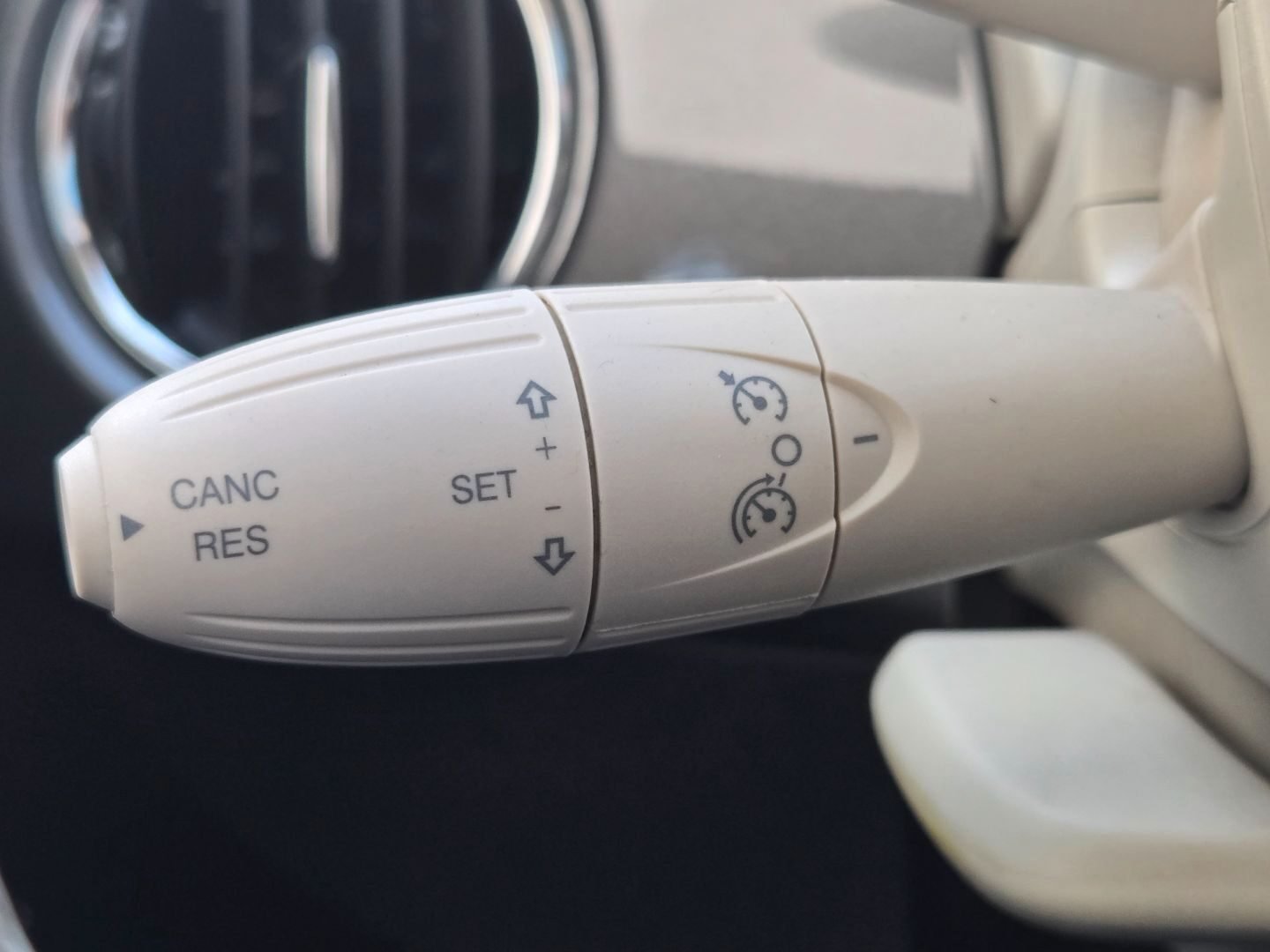 FIAT 500 1.0 DOLCEVITA HYBRID