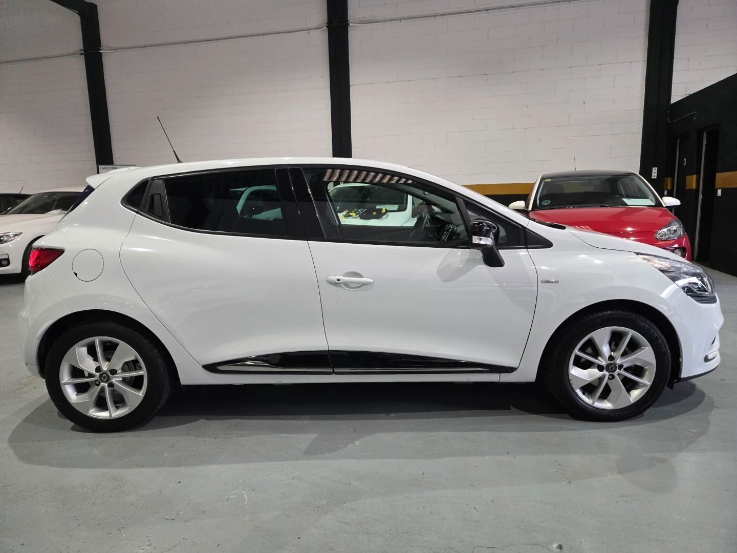 RENAULT CLIO 0.9 TCE LIMITED ENERGY