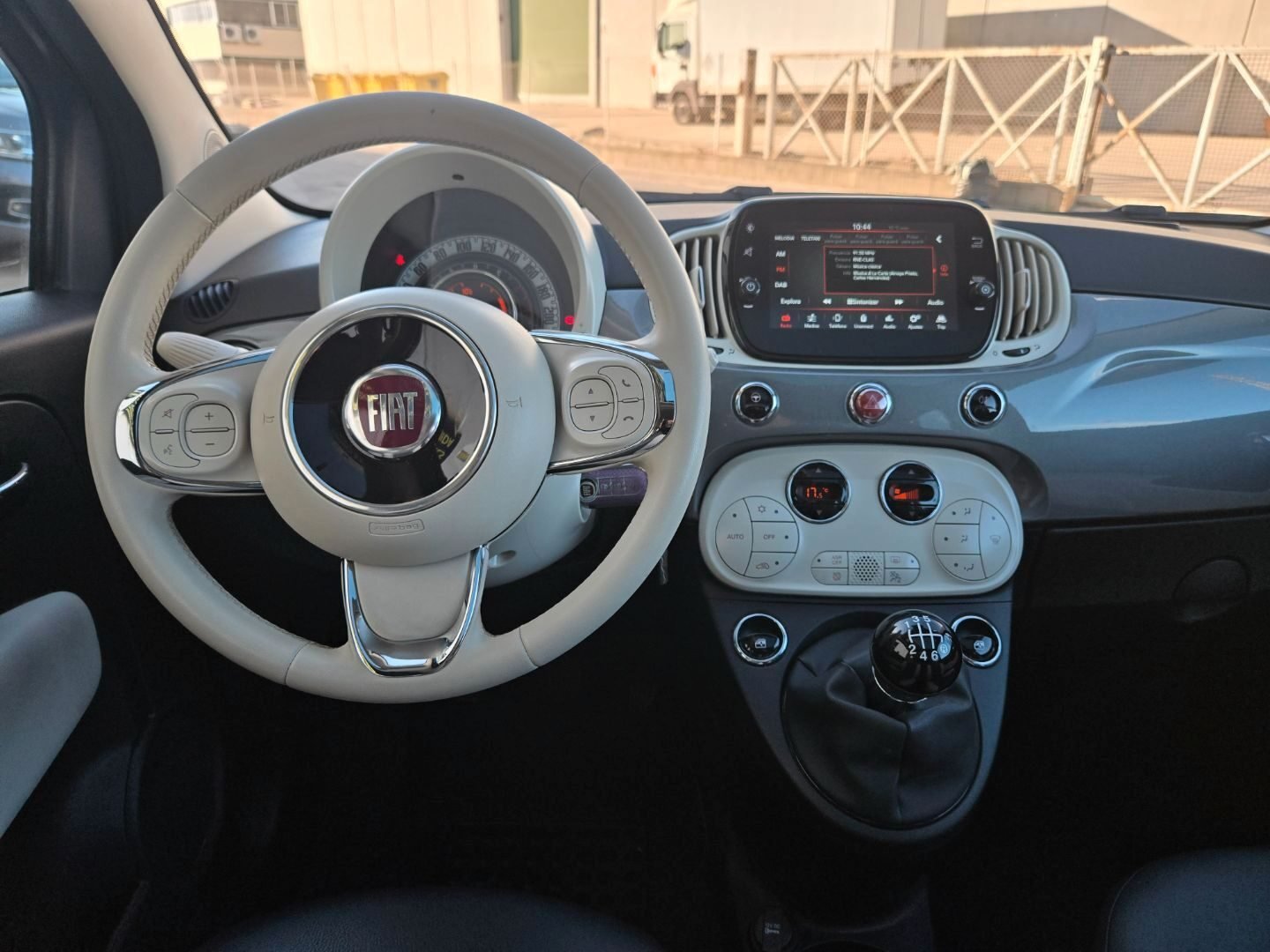 FIAT 500 1.0 DOLCEVITA HYBRID