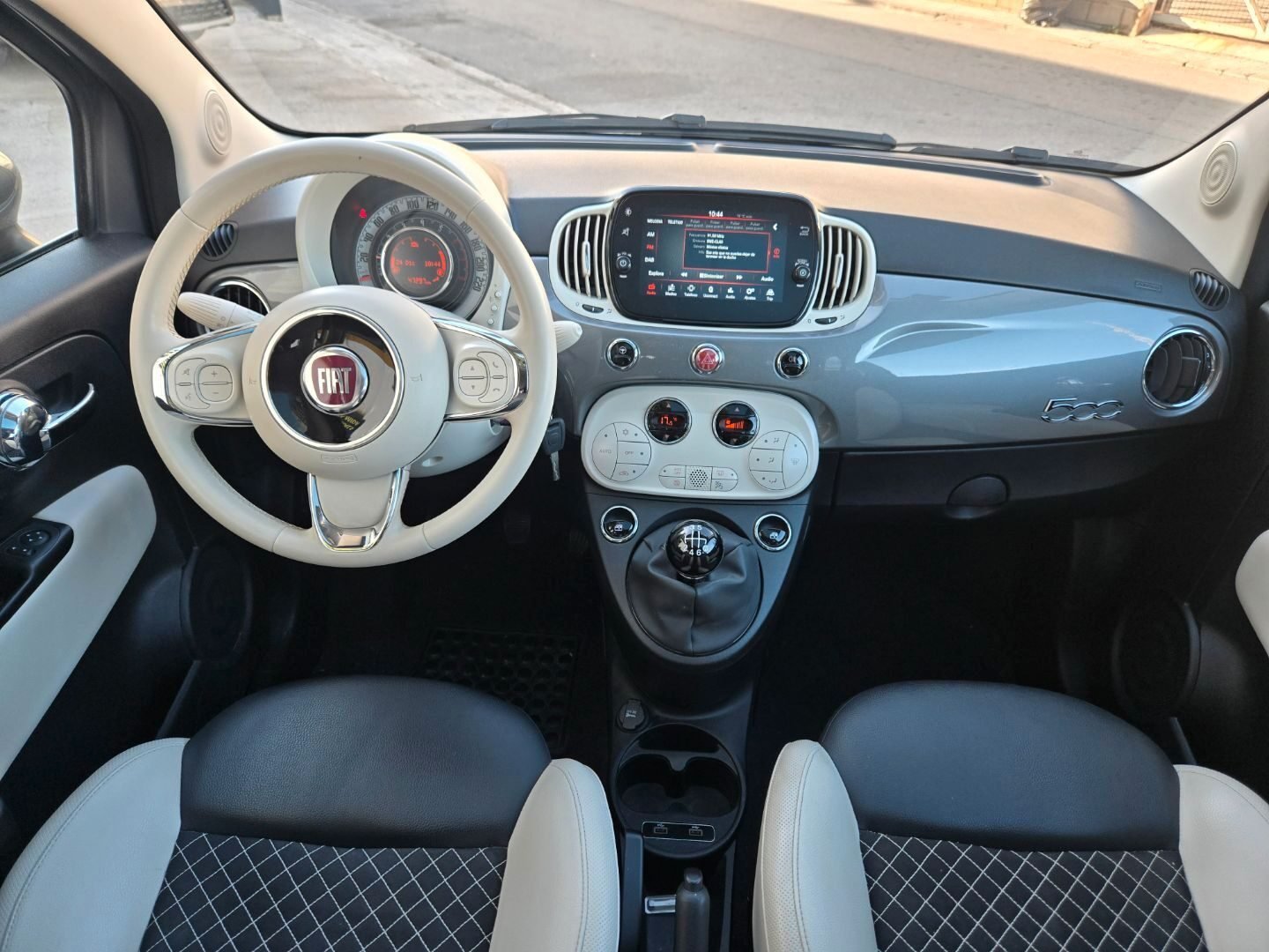 FIAT 500 1.0 DOLCEVITA HYBRID