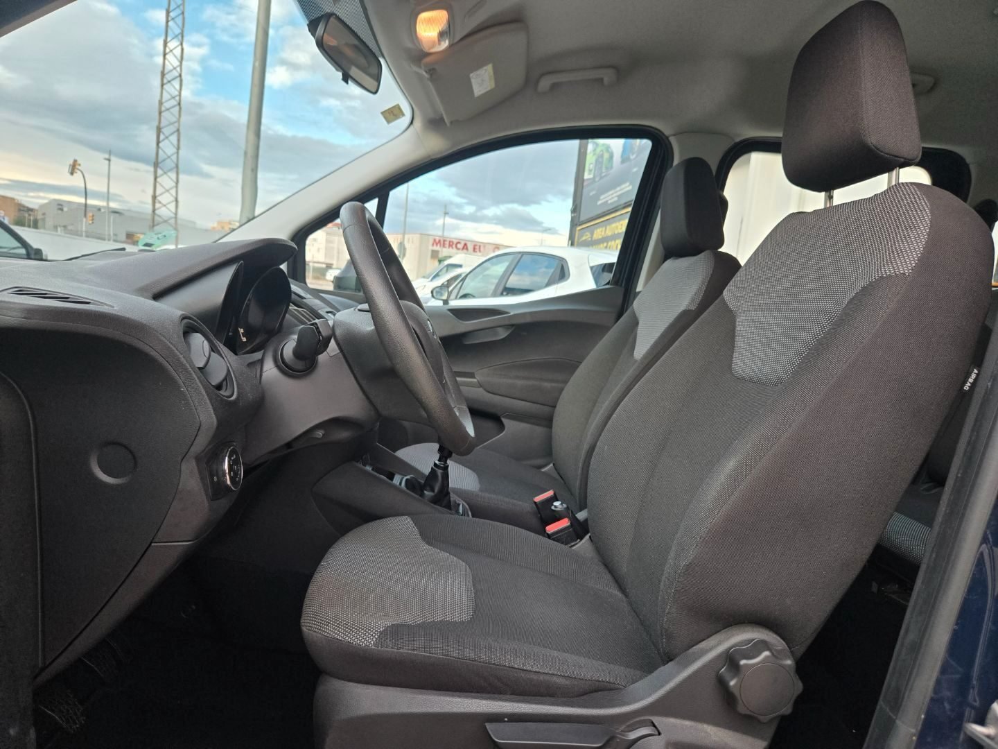 FORD TOURNEO COURIER 1.0 ECOBOOST AMBIENTE