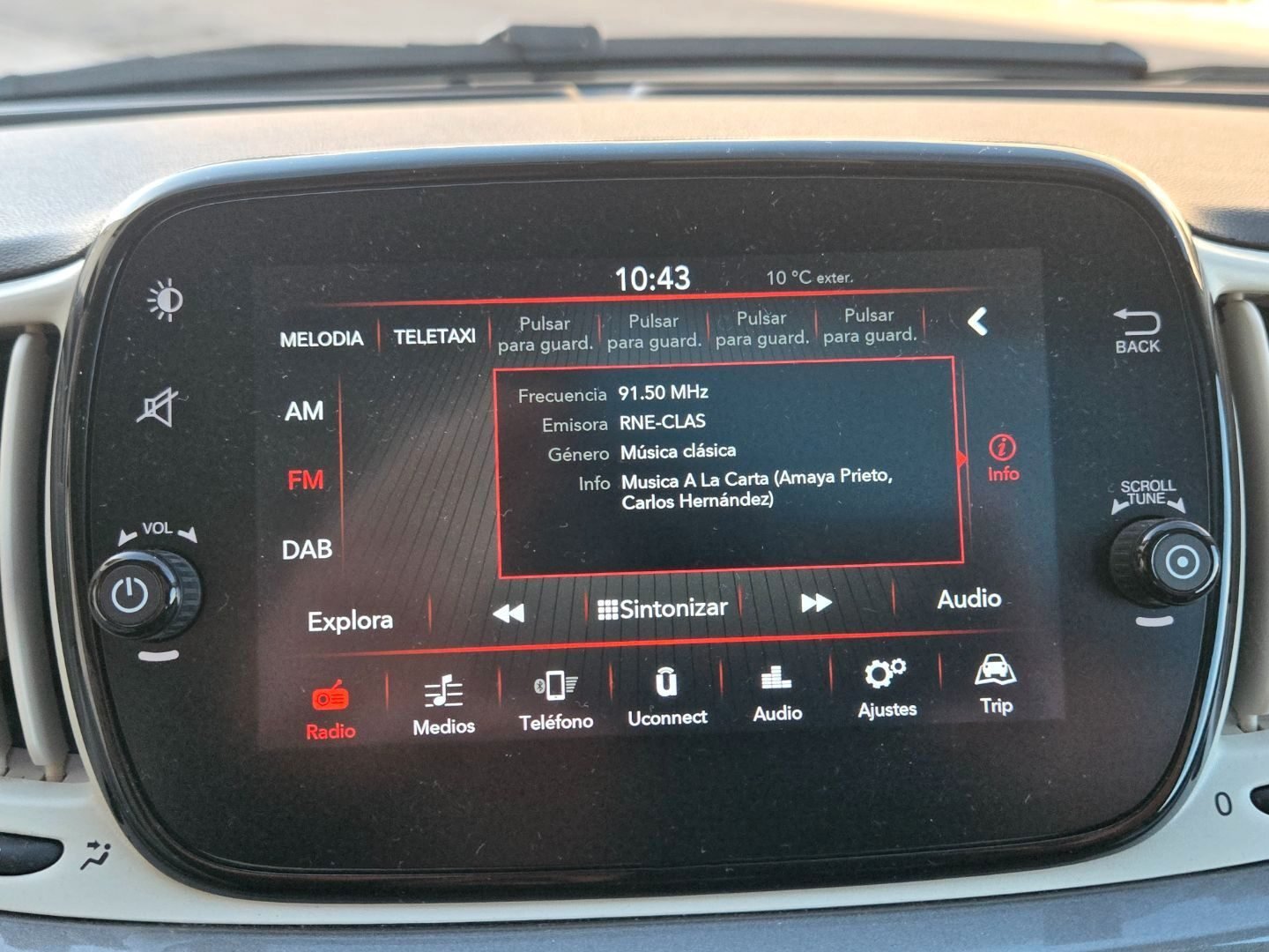 FIAT 500 1.0 DOLCEVITA HYBRID