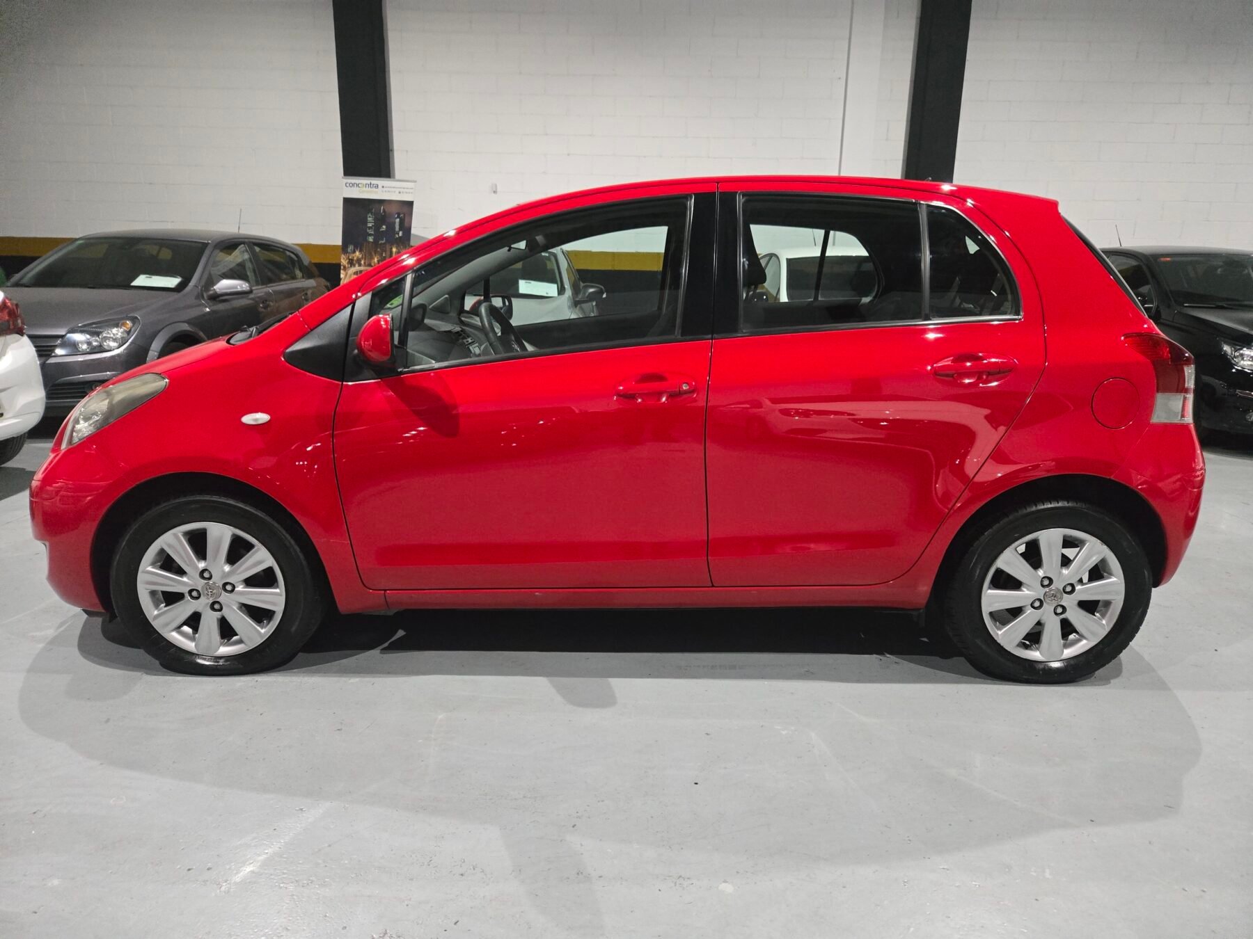 TOYOTA YARIS 1.3 CONNECT