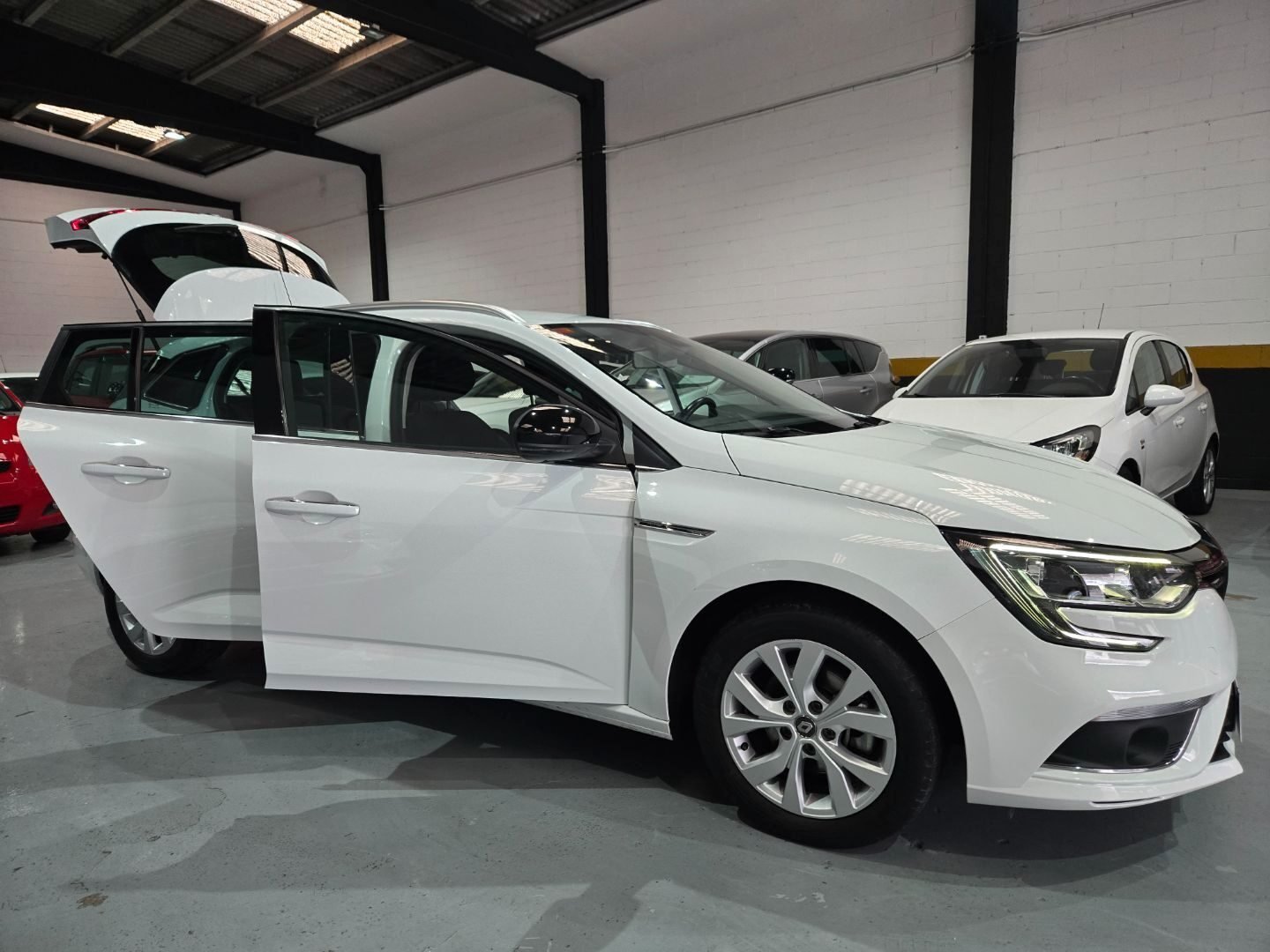 RENAULT MEGANE TOURER 1.3 TCE LIMITED