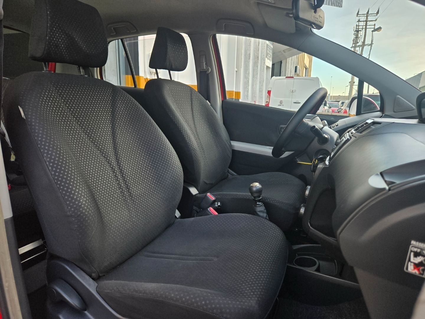 TOYOTA YARIS 1.3 CONNECT