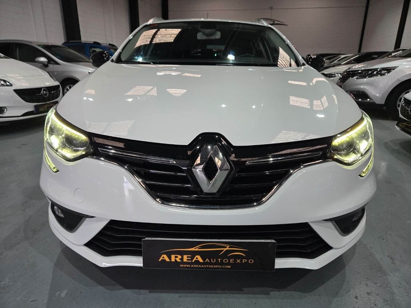 RENAULT MEGANE TOURER 1.3 TCE LIMITED